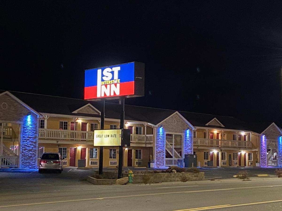 1st Interstate Inn photo 3
