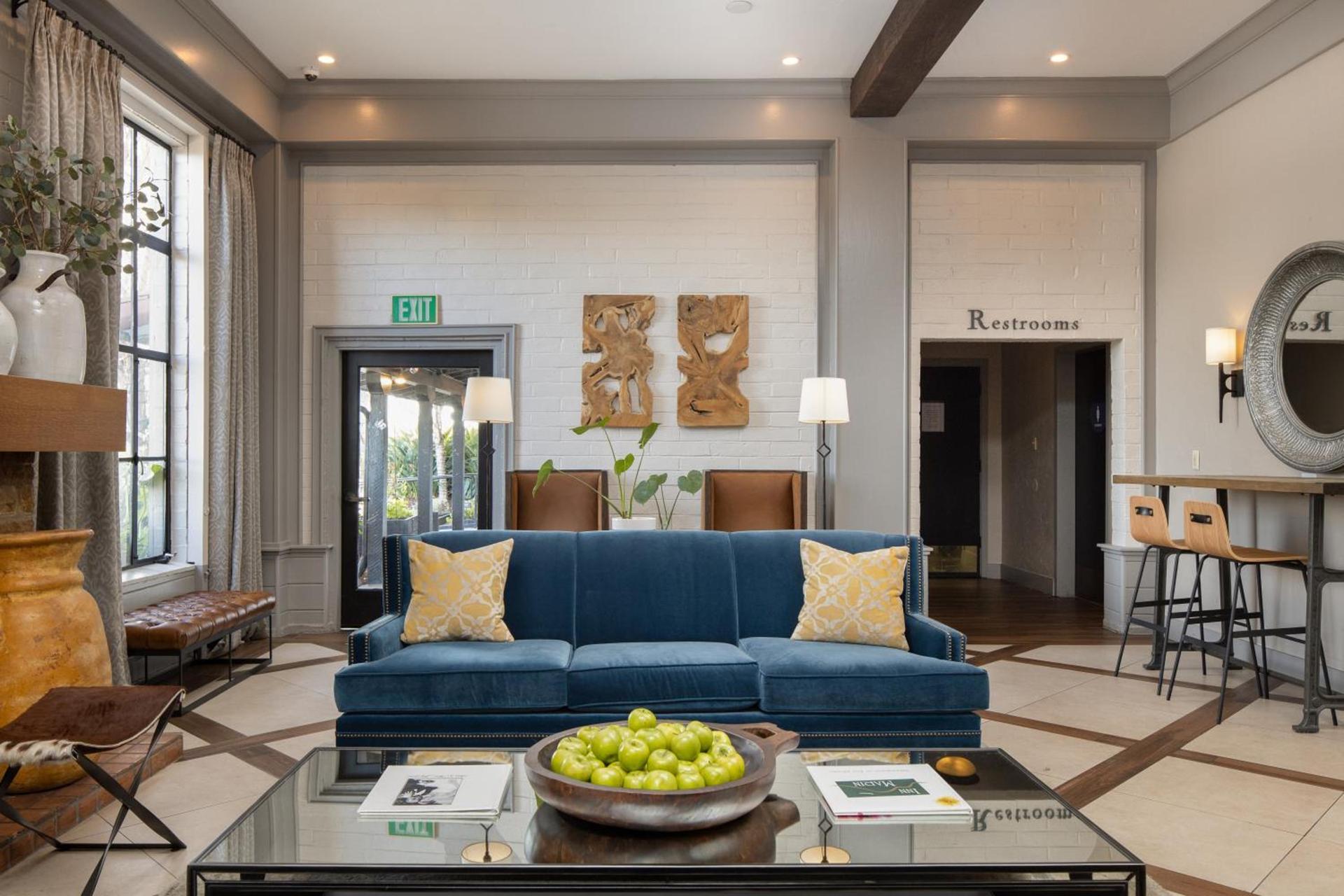 Inn Marin and Suites, an Ascend Collection Hotel photo 90