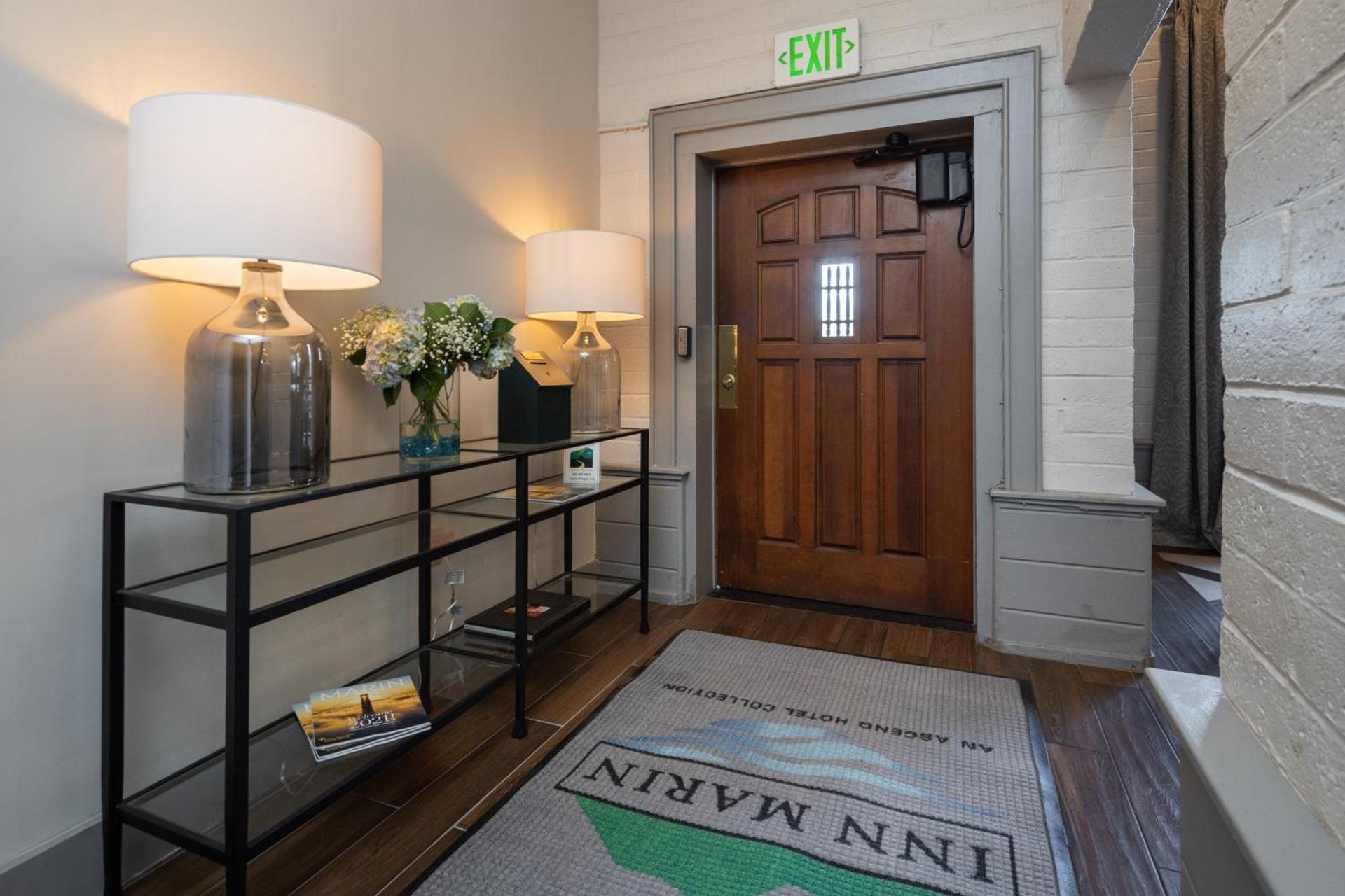 Inn Marin and Suites, an Ascend Collection Hotel photo 95