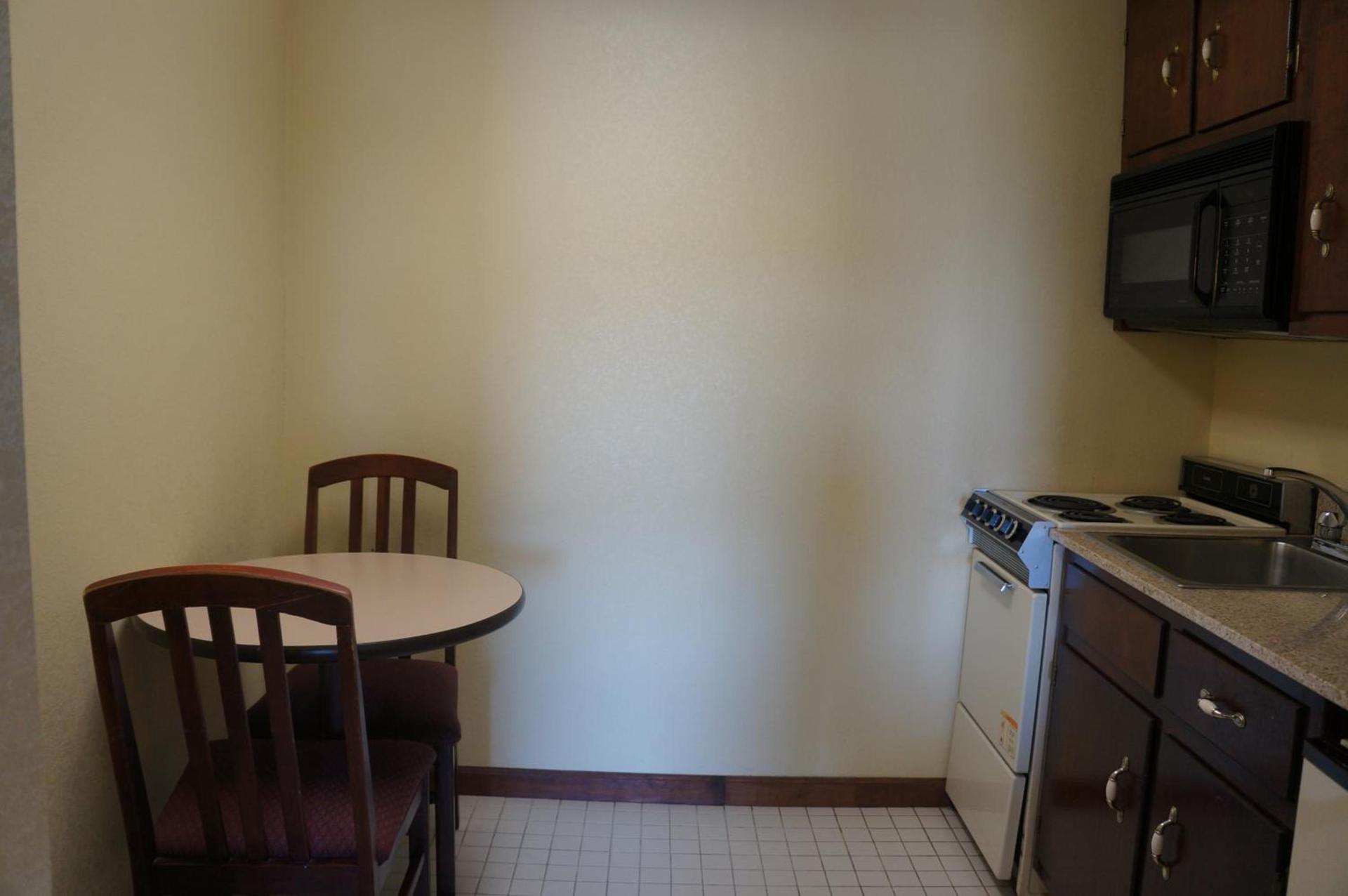 Clarksville Inn photo 19