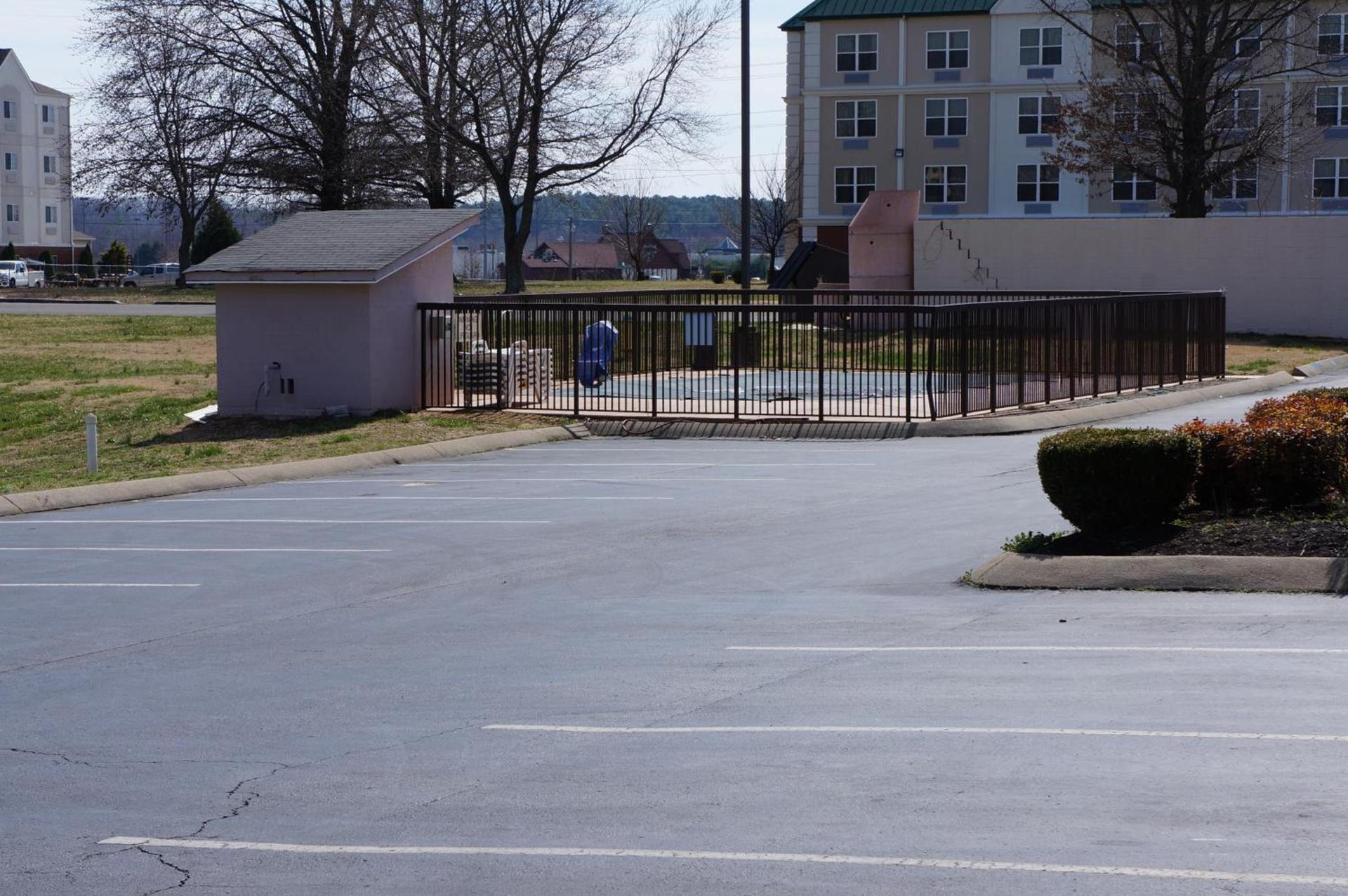 Clarksville Inn photo 28