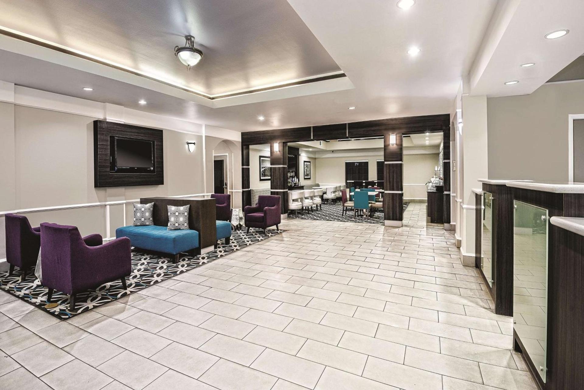 Quality Inn and Suites photo 10
