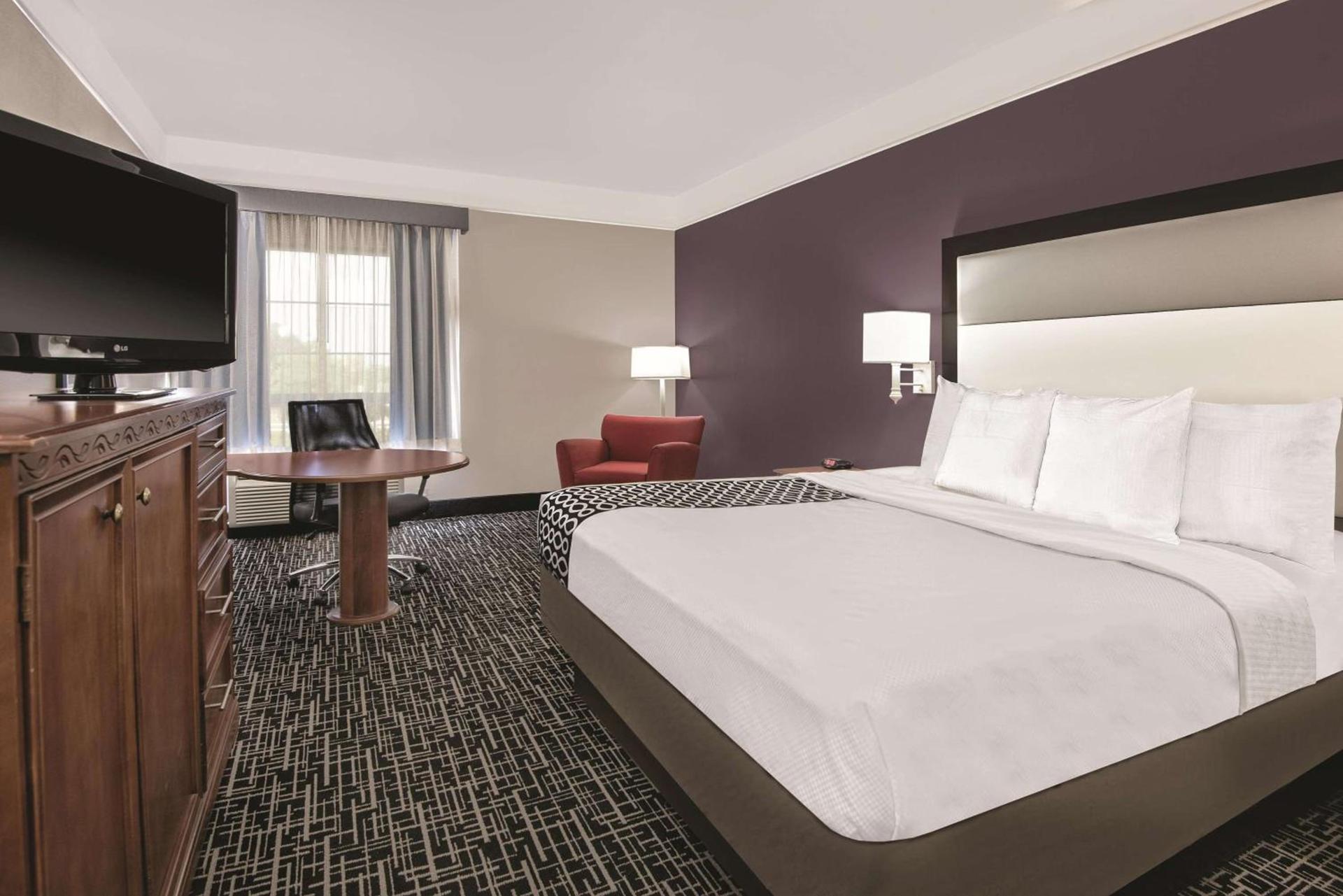 Quality Inn and Suites photo 23