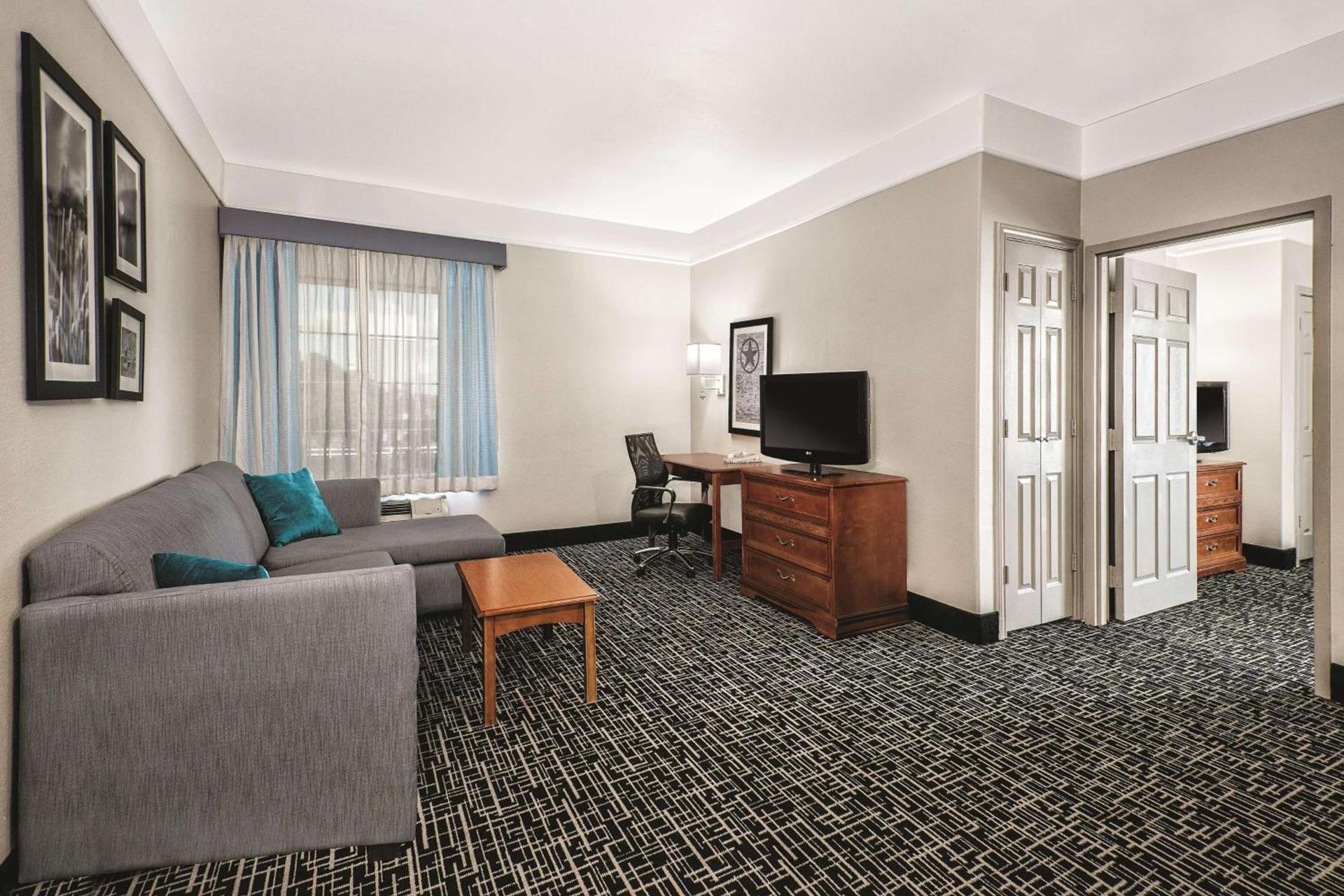 Quality Inn and Suites photo 24