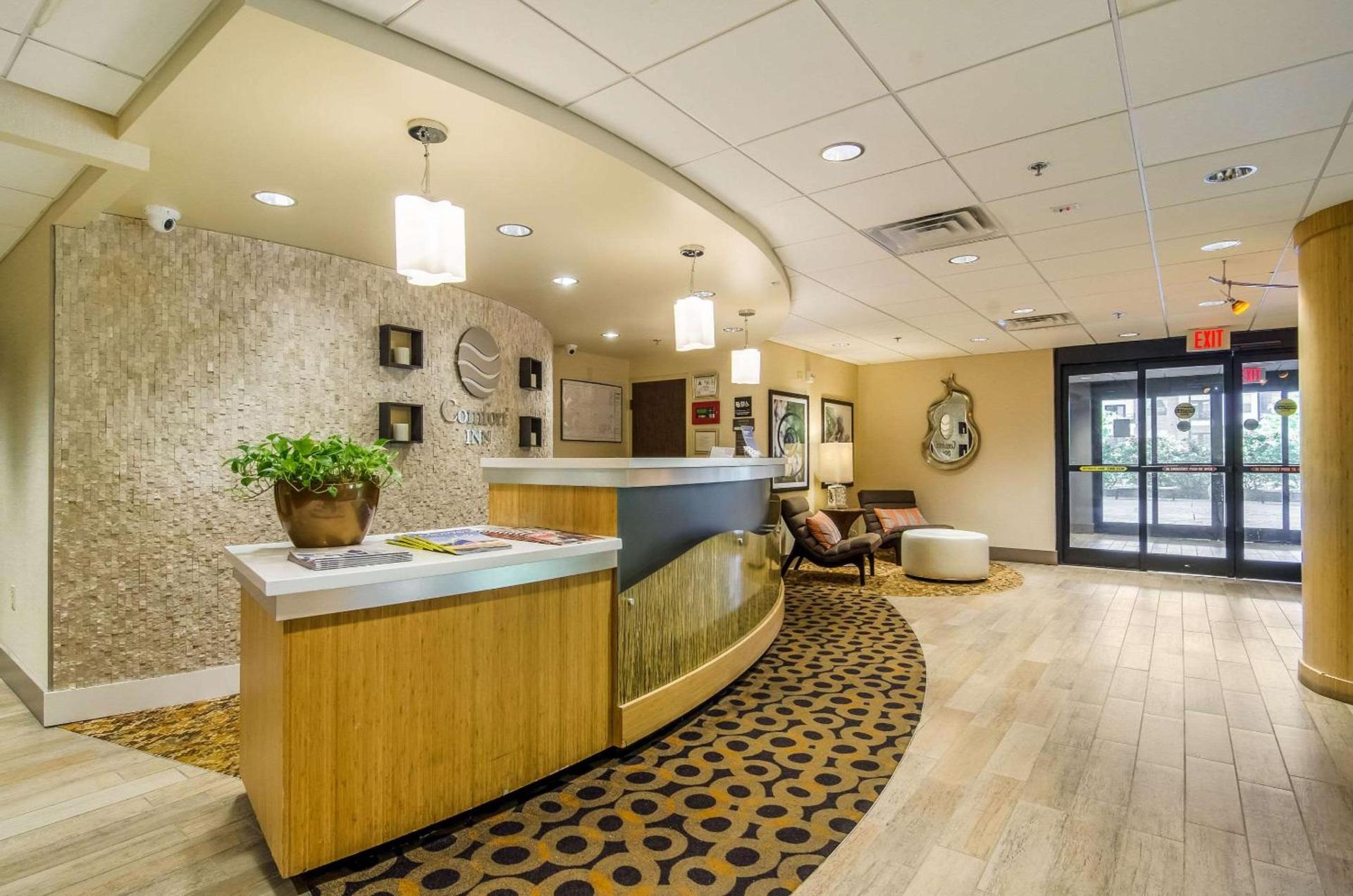 Comfort Inn Raleigh Midtown photo 5