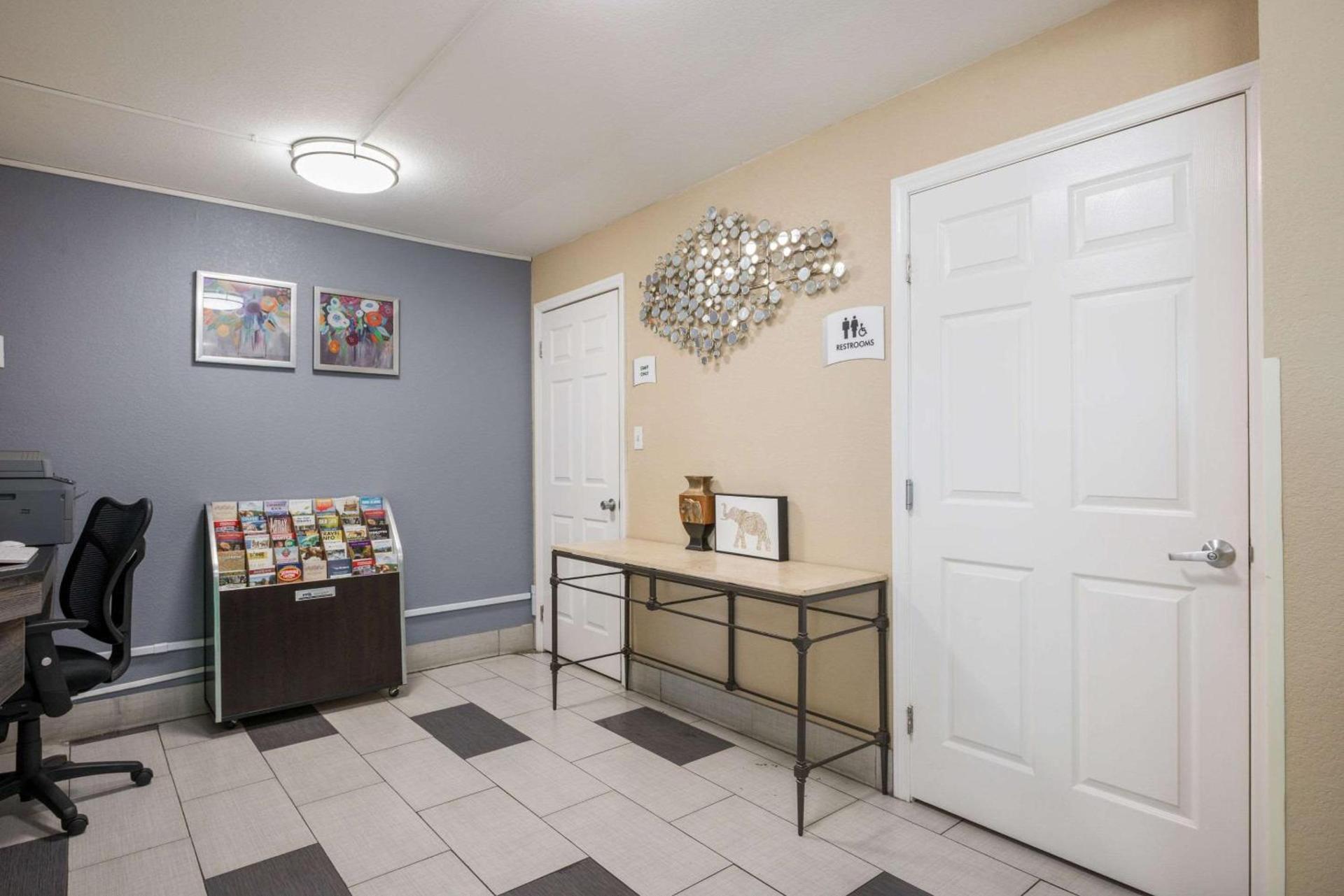 Quality Inn Concord Kannapolis photo 11