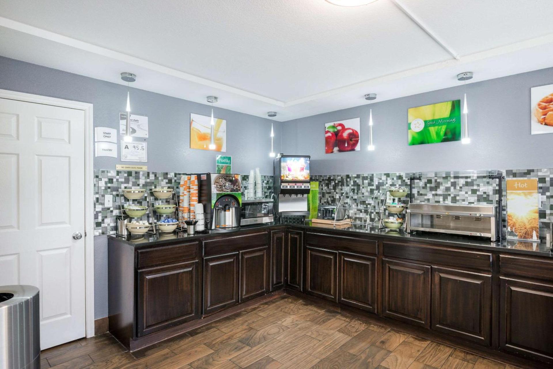 Quality Inn Concord Kannapolis photo 17