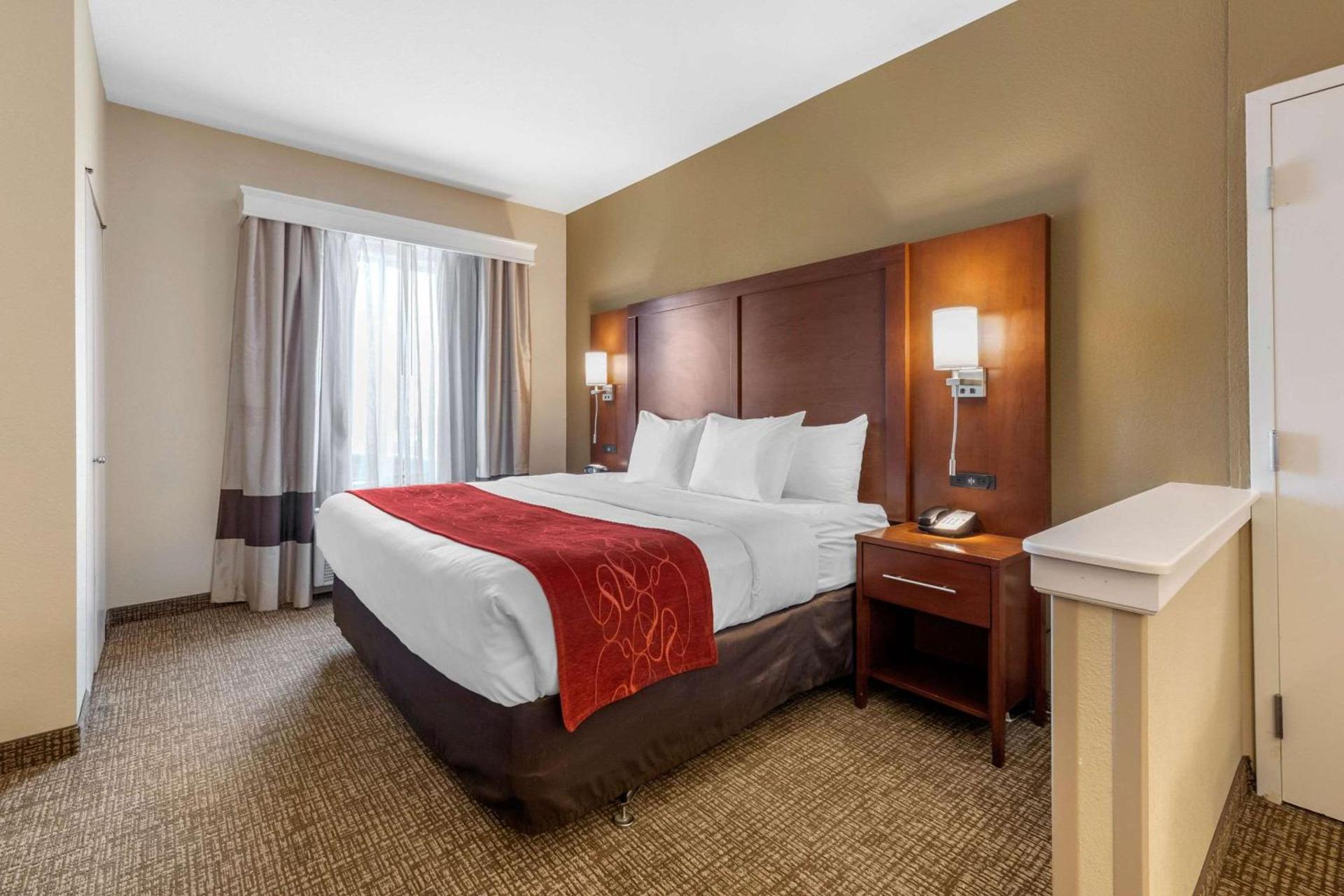 Comfort Suites Barstow near I-15 photo 15
