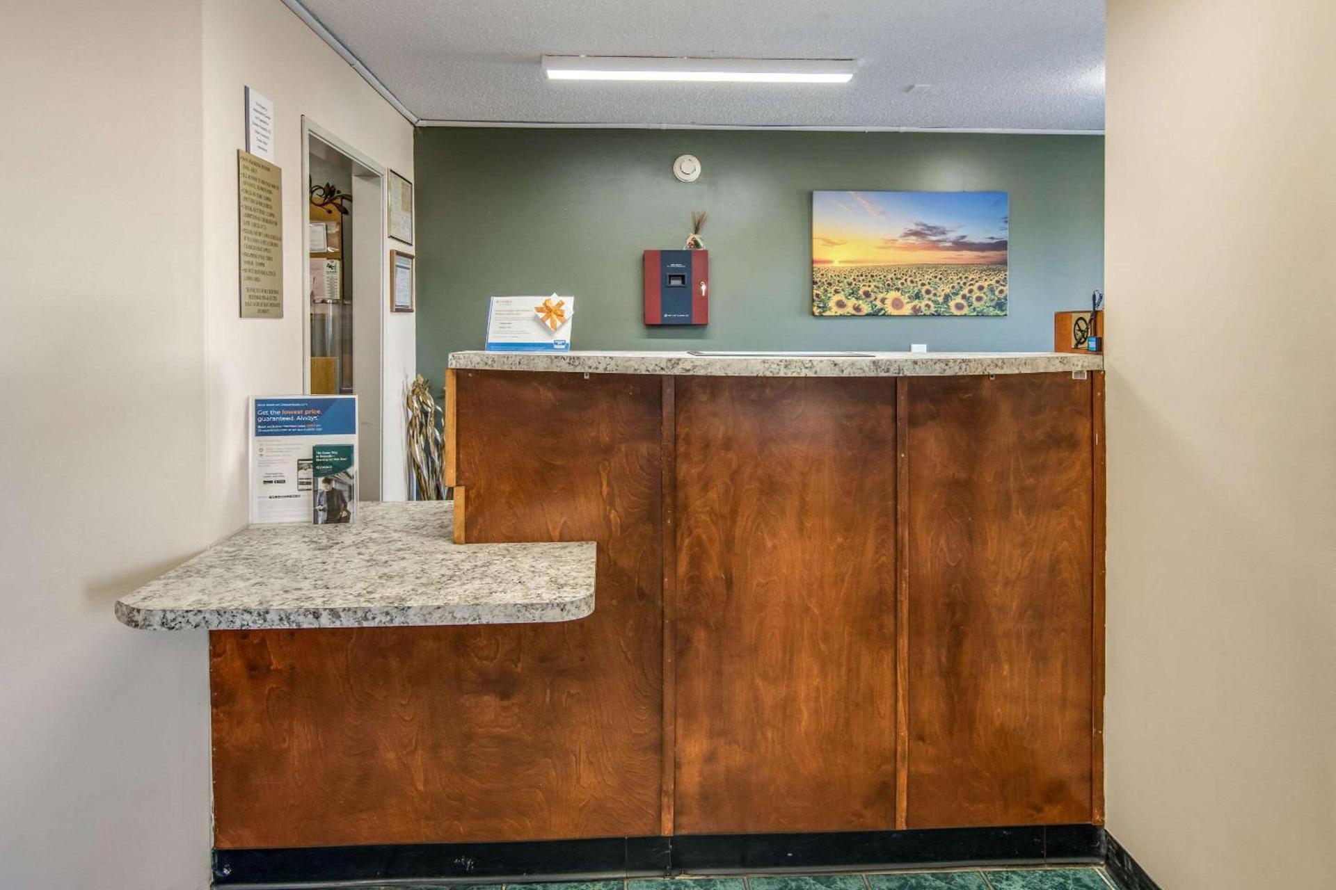 Rodeway Inn & Suites Dublin photo 10