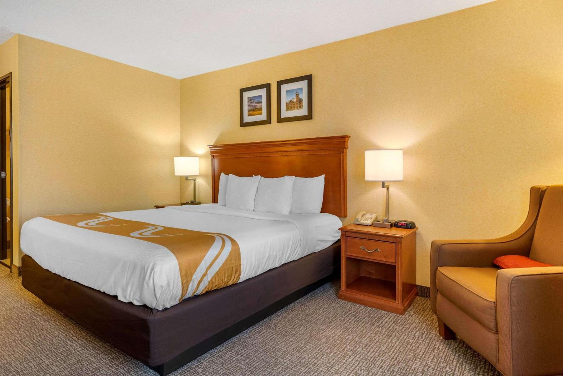 Quality Inn Pueblo North photo 10
