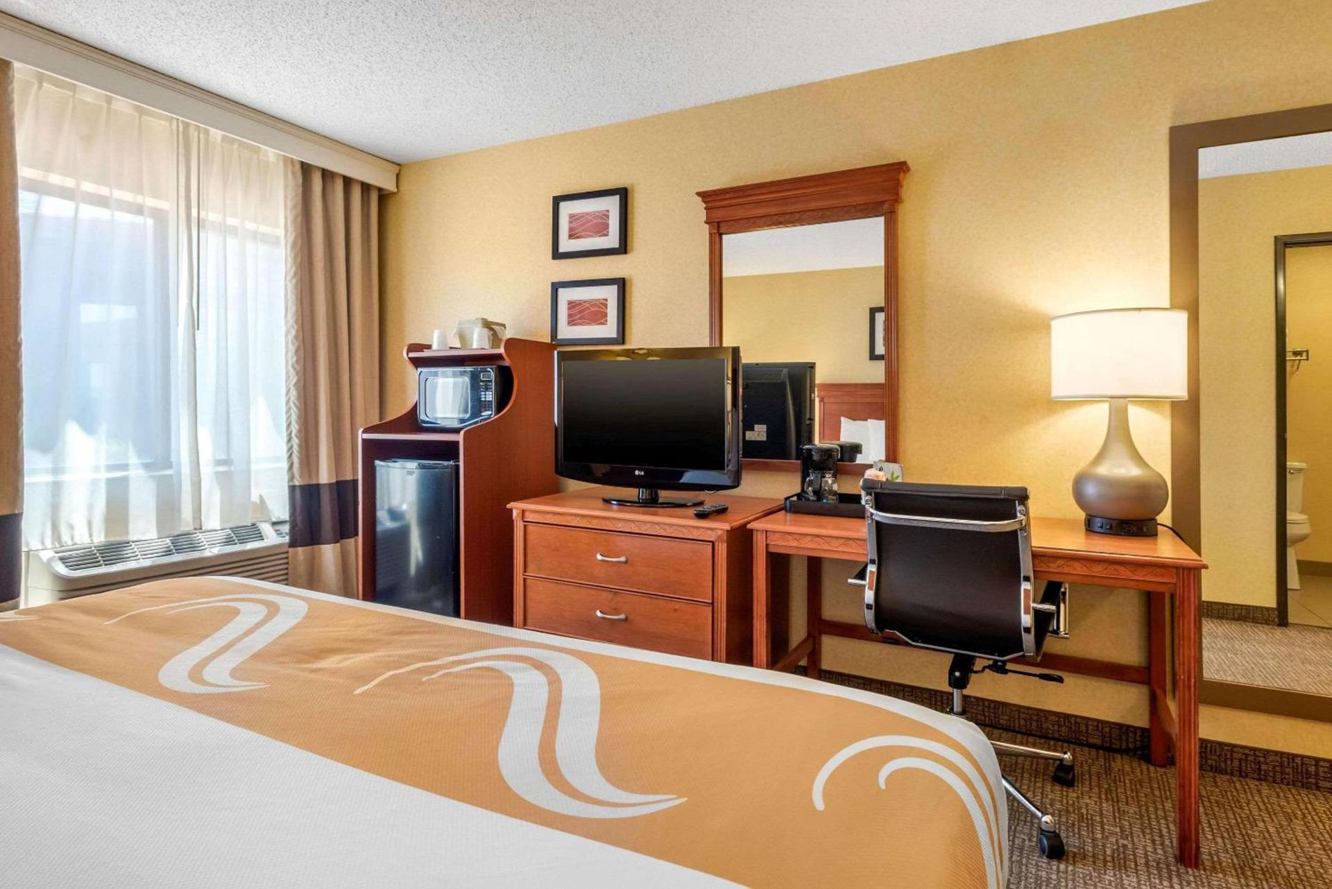 Quality Inn Pueblo North photo 7
