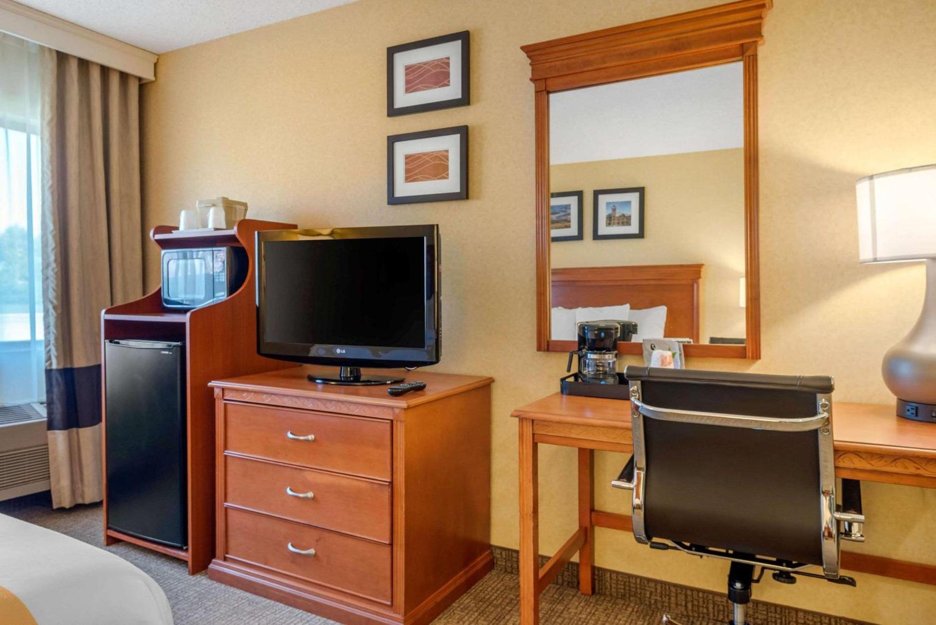 Quality Inn Pueblo North photo 12