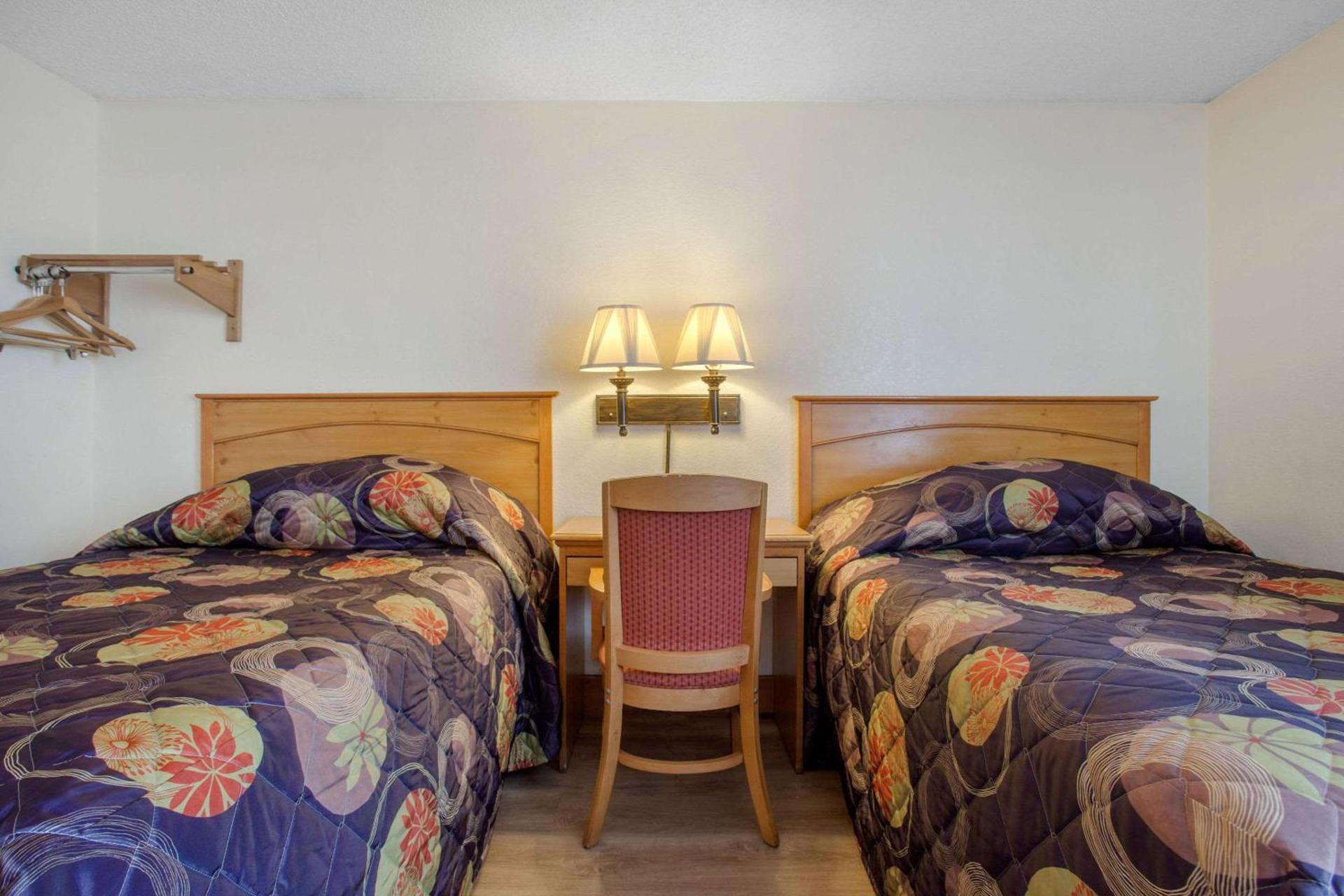 Rodeway Inn Asheville photo 30