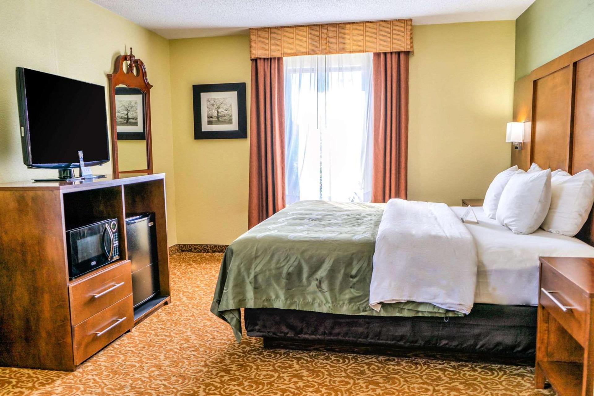 Quality Inn Whiteville North photo 7