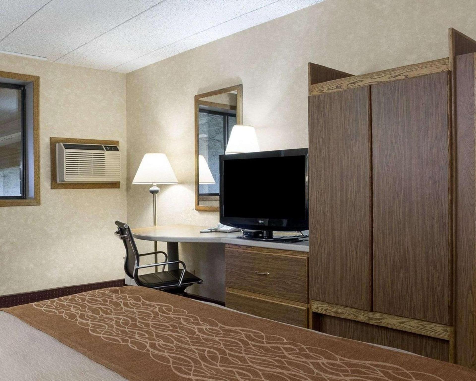 Quality Inn Bismarck I-94 photo 23