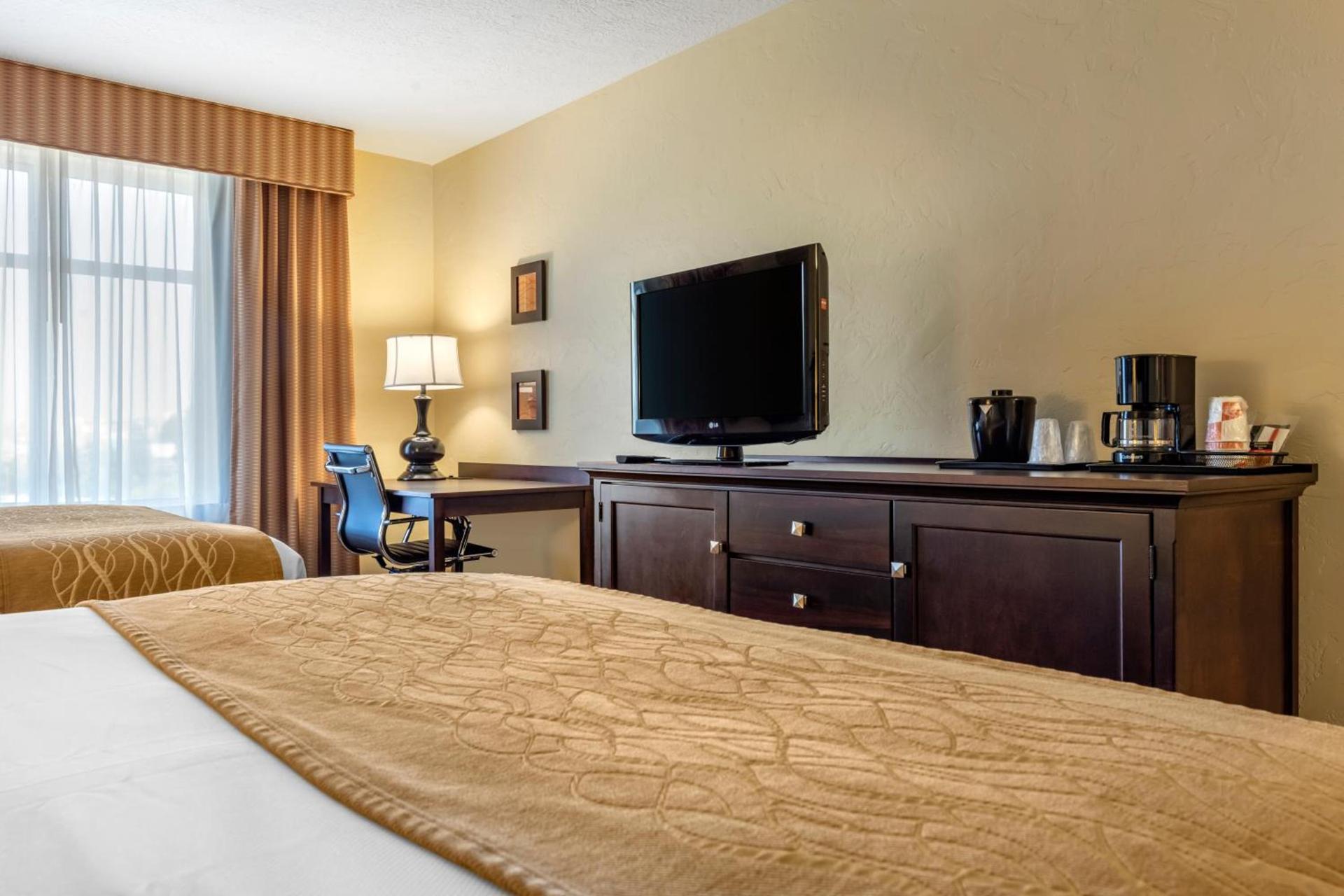 Comfort Inn & Suites Dover photo 32