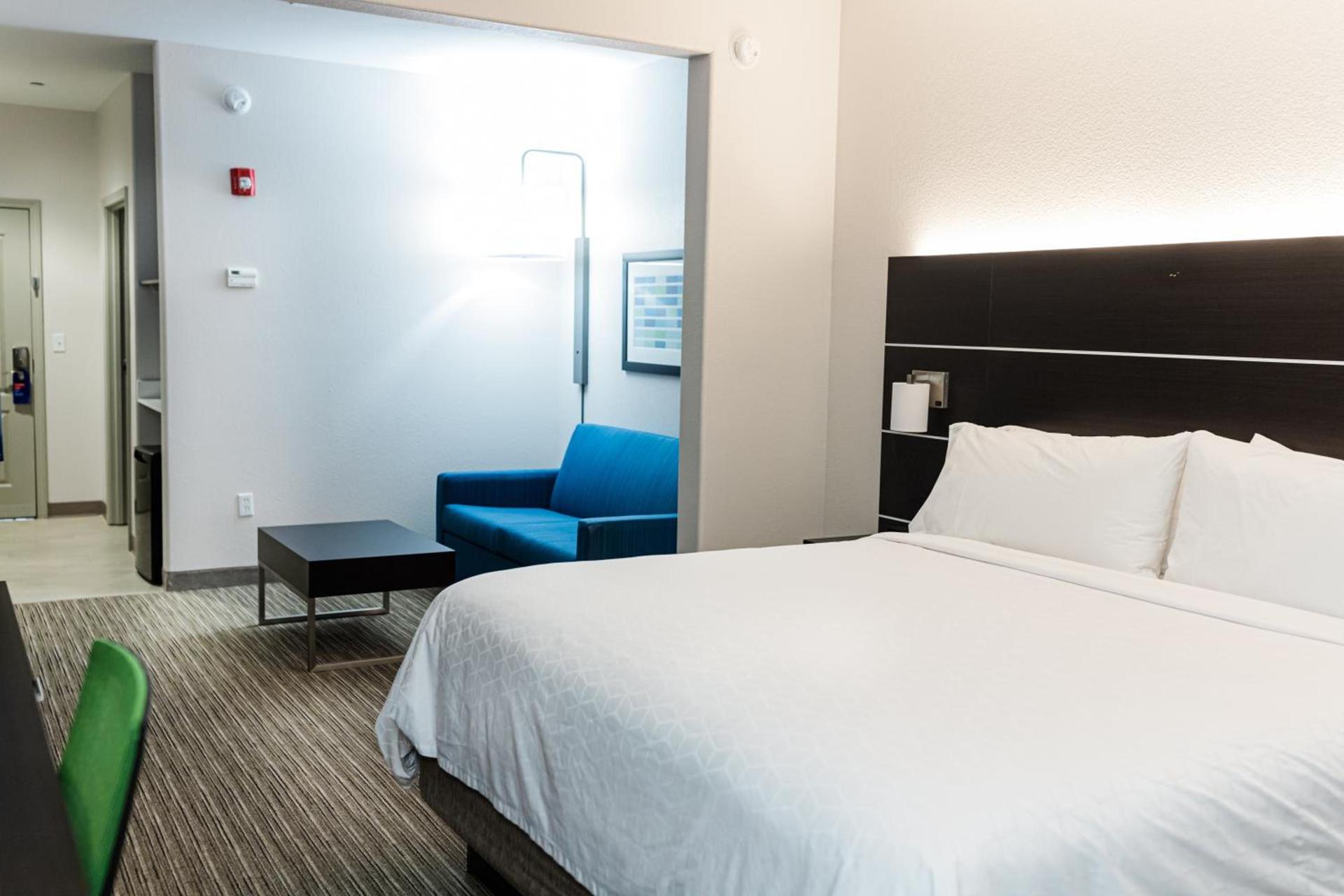 Holiday Inn Express Hotel & Suites Greenville by IHG photo 80