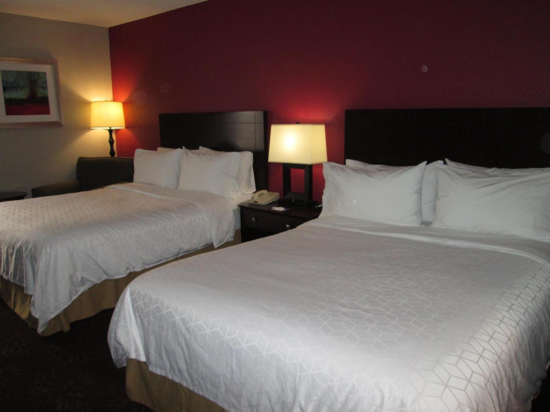 Holiday Inn Express Cloverdale - Greencastle by IHG photo 48