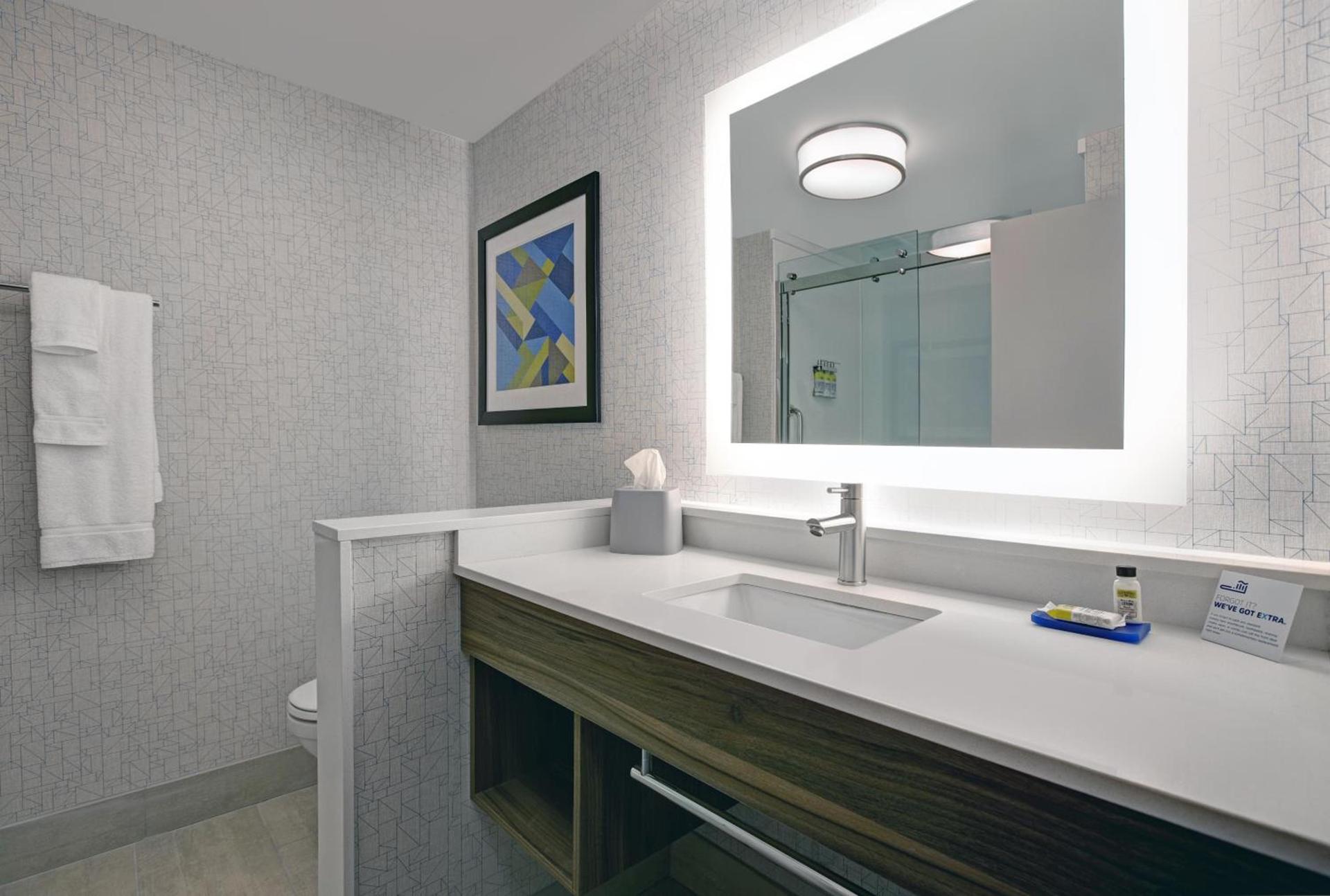 Holiday Inn Express - Milwaukee Downtown by IHG photo 16