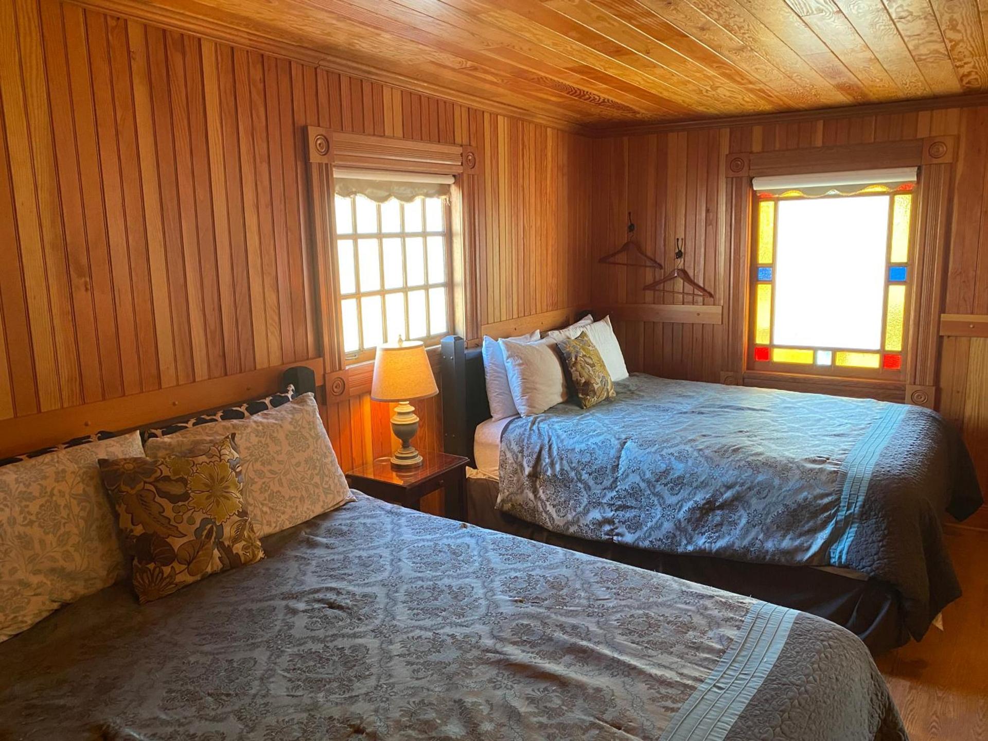 Whistling Winds Motel photo 50