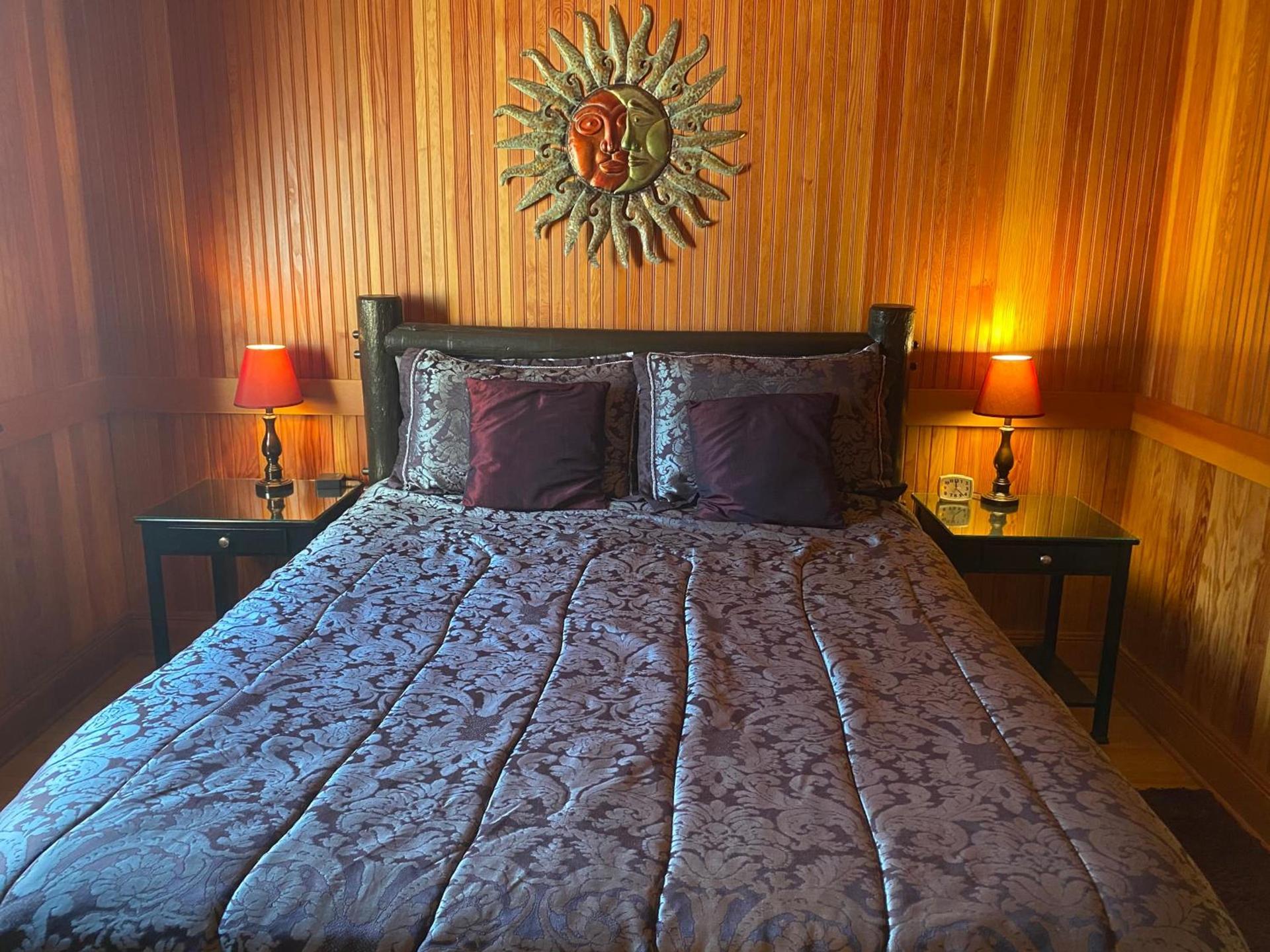 Whistling Winds Motel photo 84