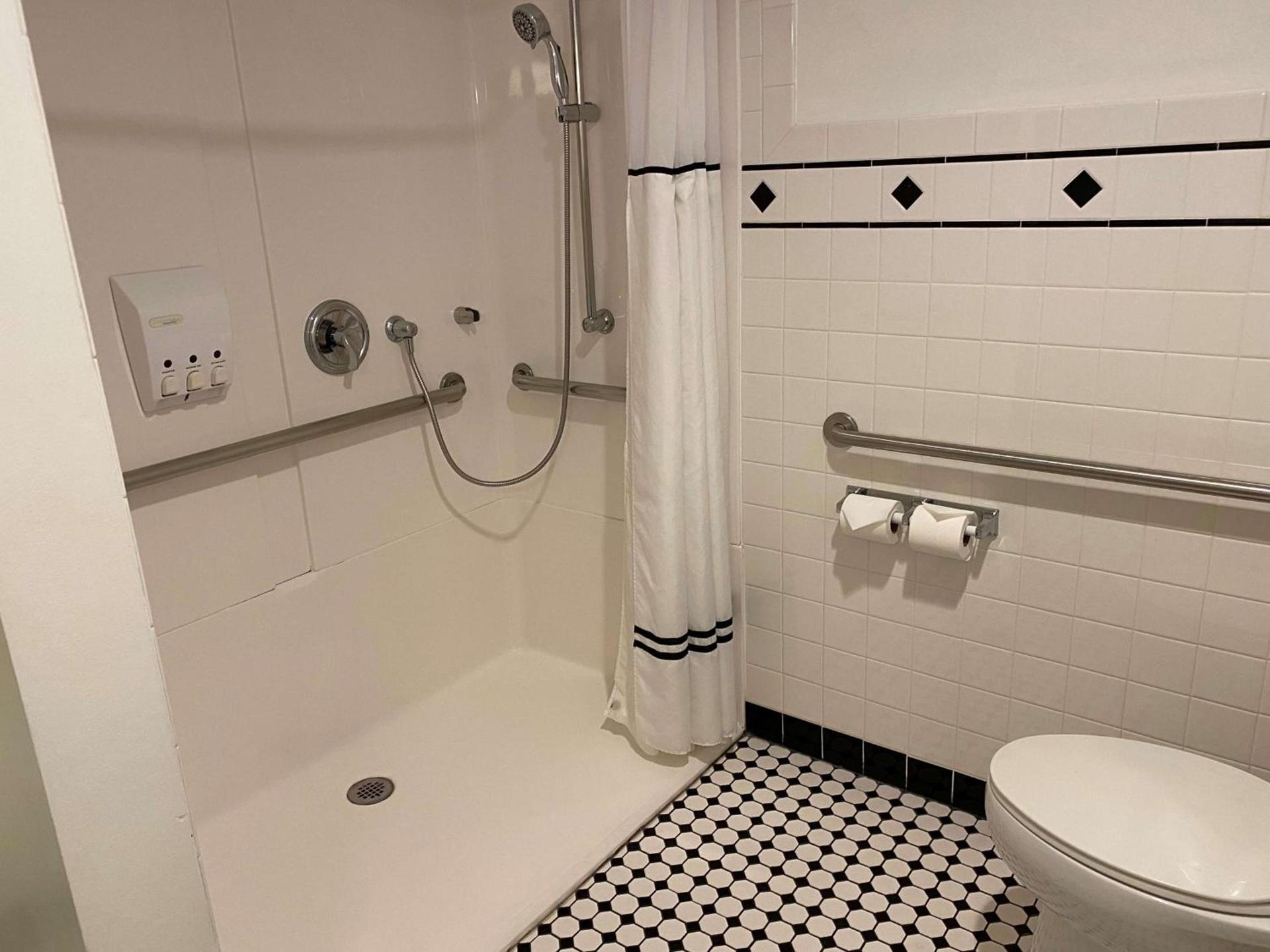 Best Western Chicago Downtown-River North photo 12