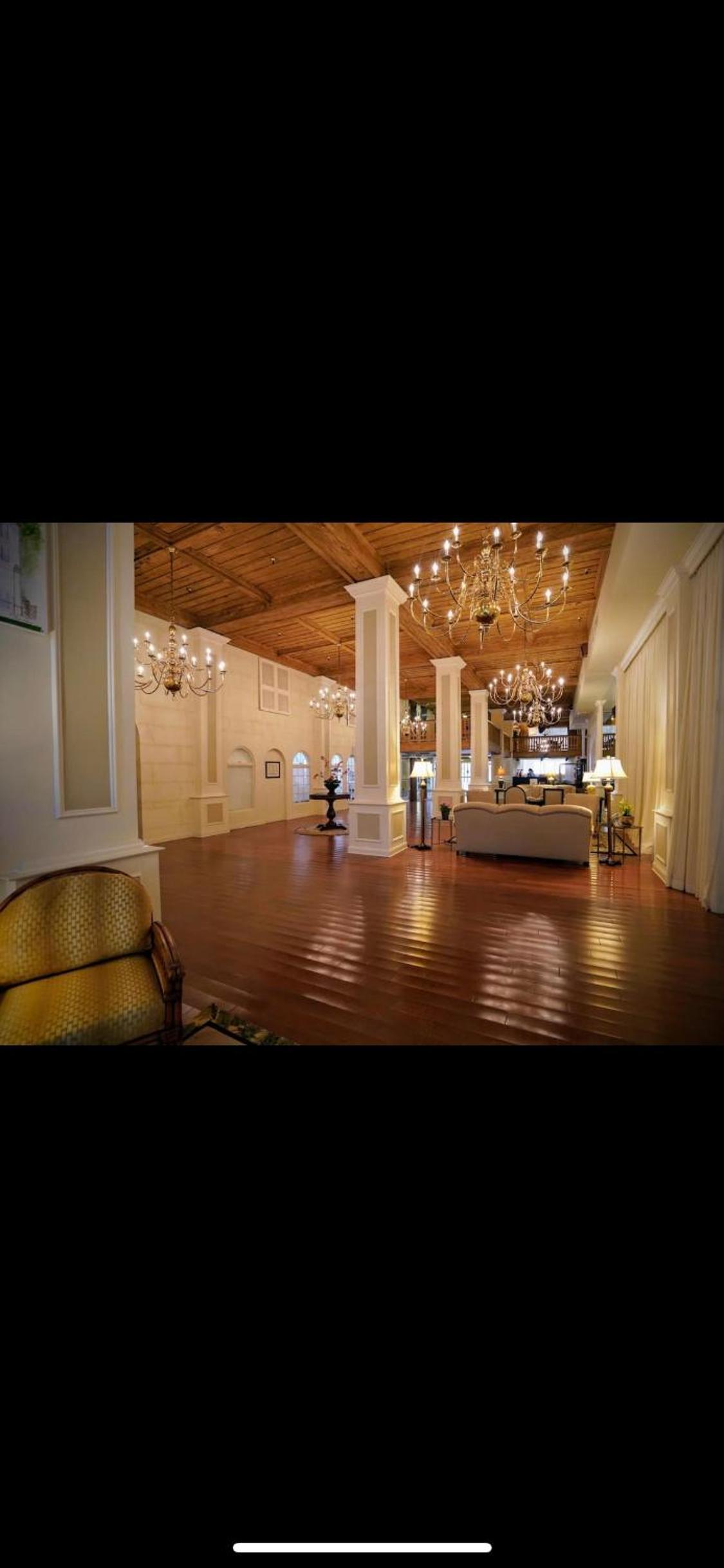 Palm Beach Hotel with Juliette Balconies! 2 blocks from beach! Historic Landmark photo 27