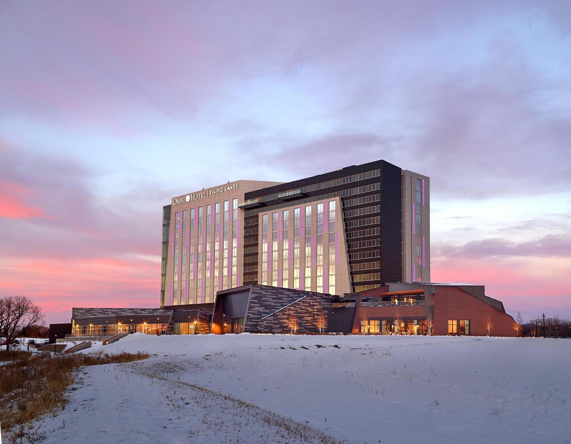 Omni Viking Lakes photo 33