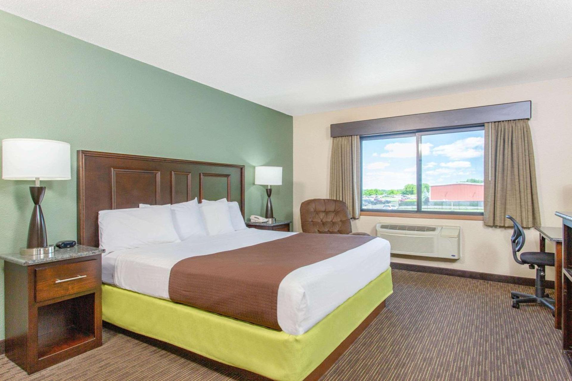 AmericInn by Wyndham West Salem photo 25