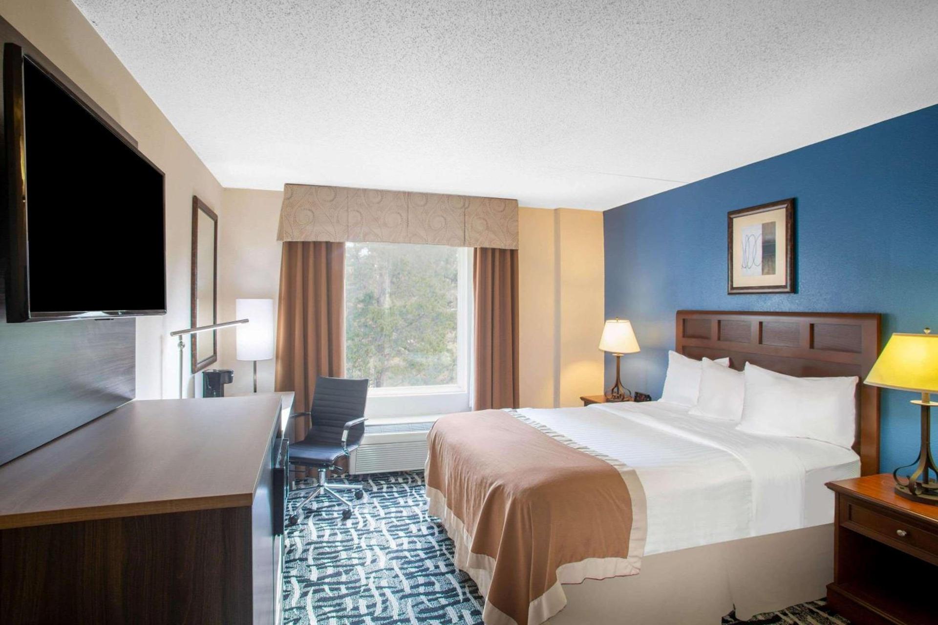 Baymont by Wyndham Branson - On the Strip photo 63
