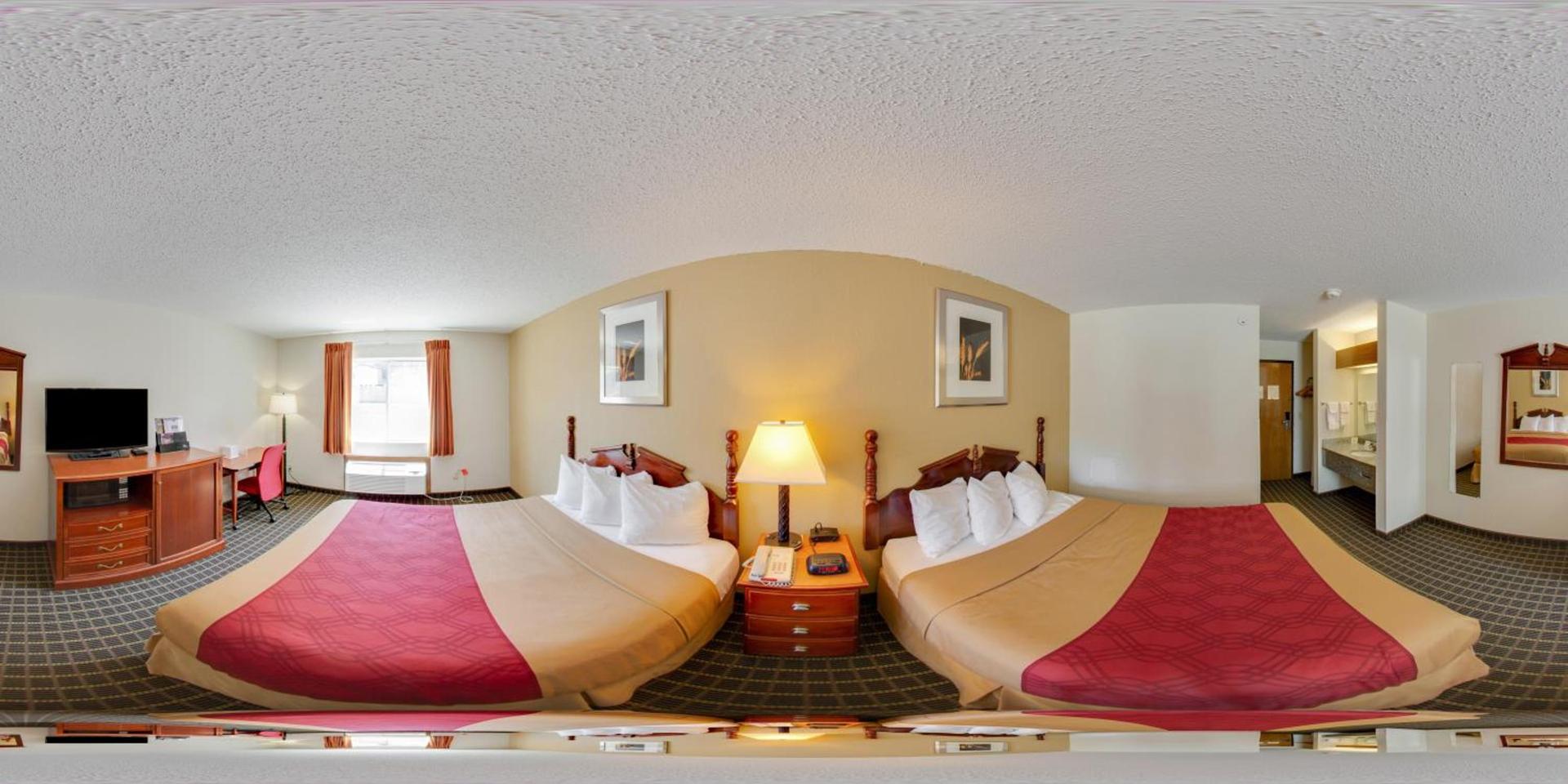 Rodeway Inn Cedar Rapids Westdale photo 24