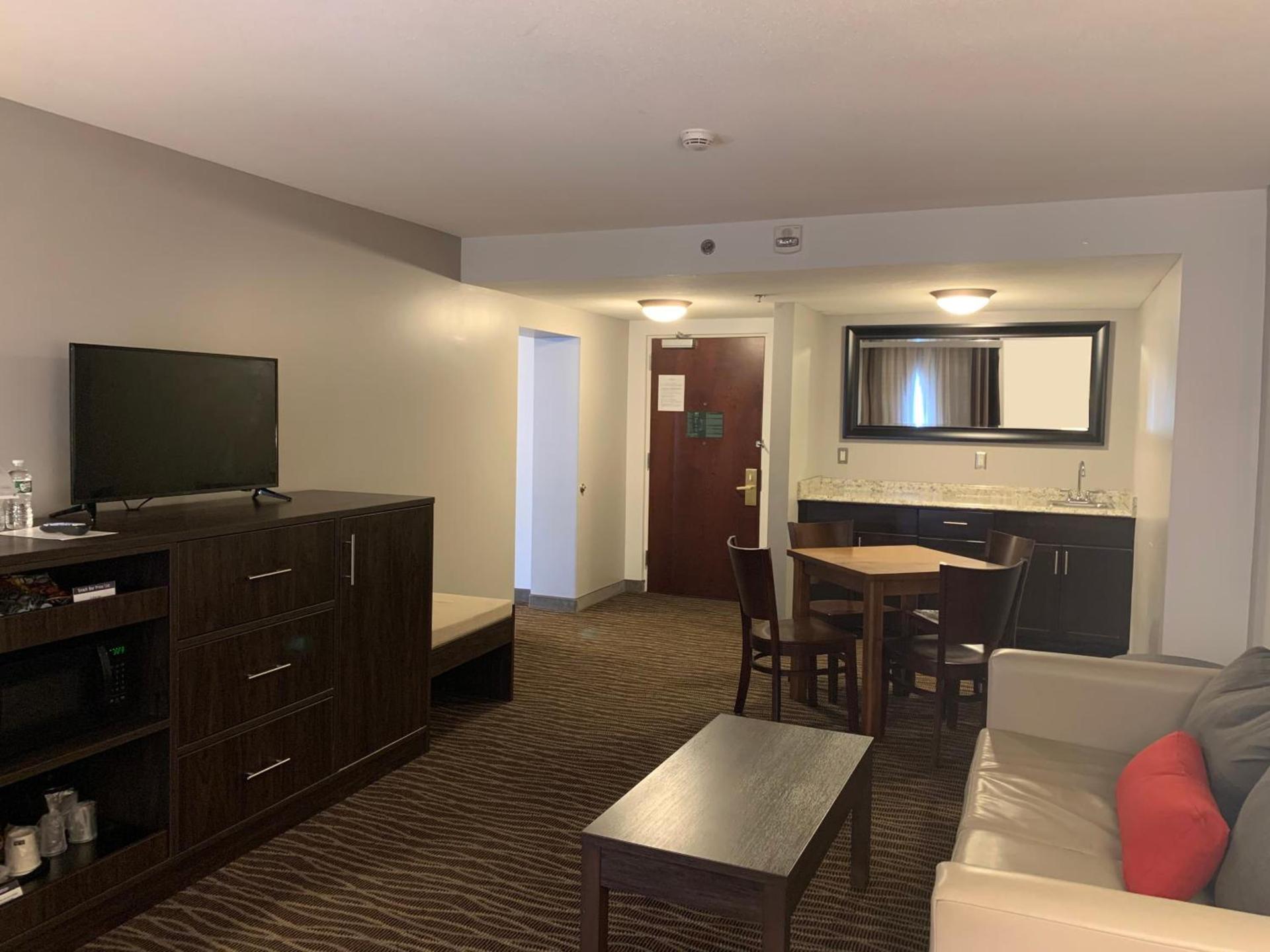 Country Inn & Suites by Radisson, Rochester-Pittsford-Brighton, NY photo 37
