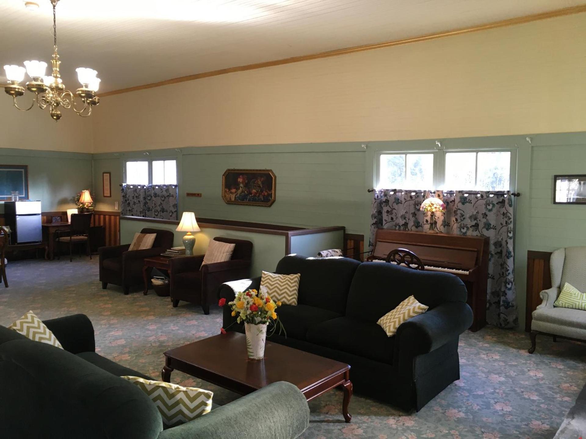 Alexander's Lodge photo 68