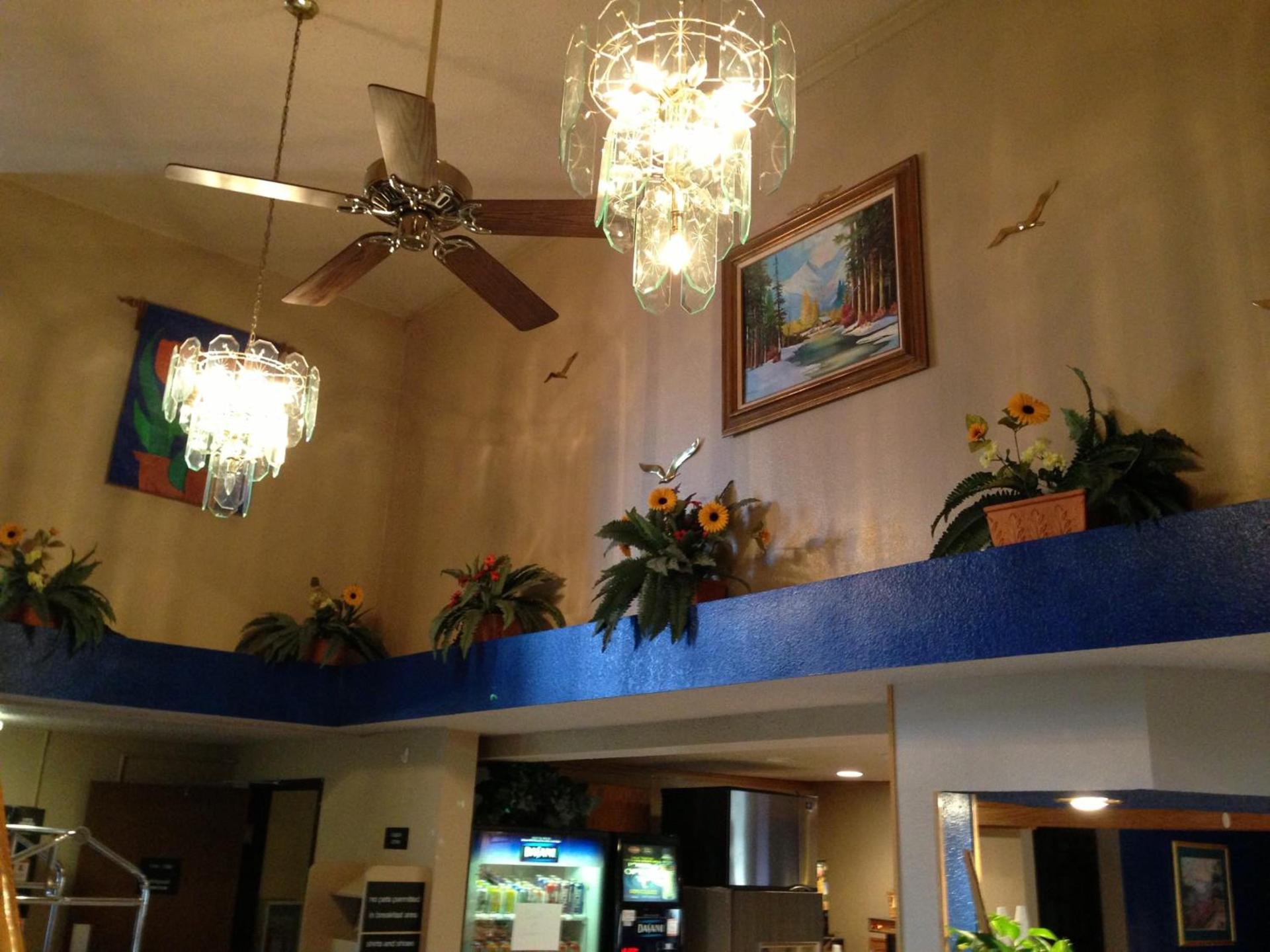 Super 8 by Wyndham North Platte photo 33