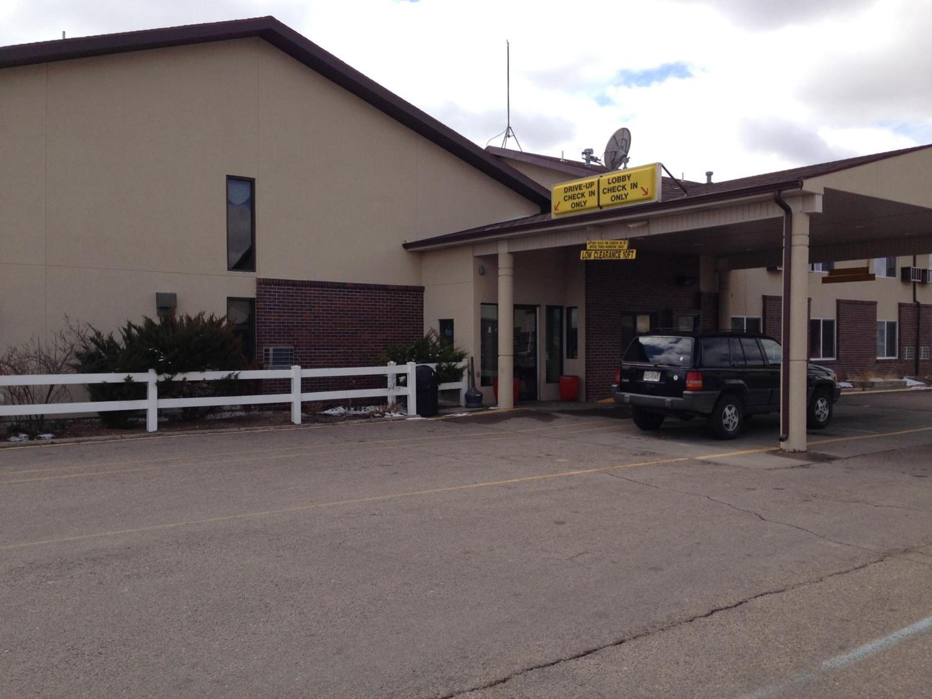 Super 8 by Wyndham North Platte photo 34