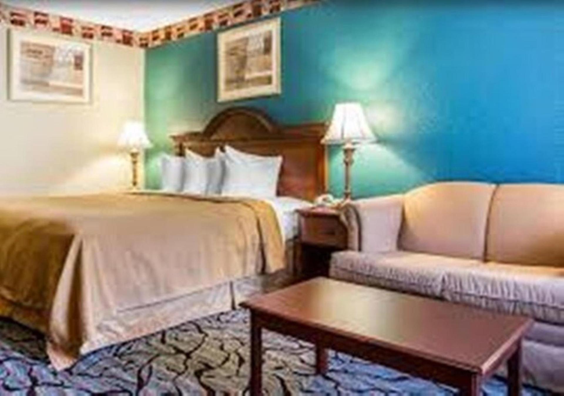 Baymont by Wyndham Walterboro photo 23