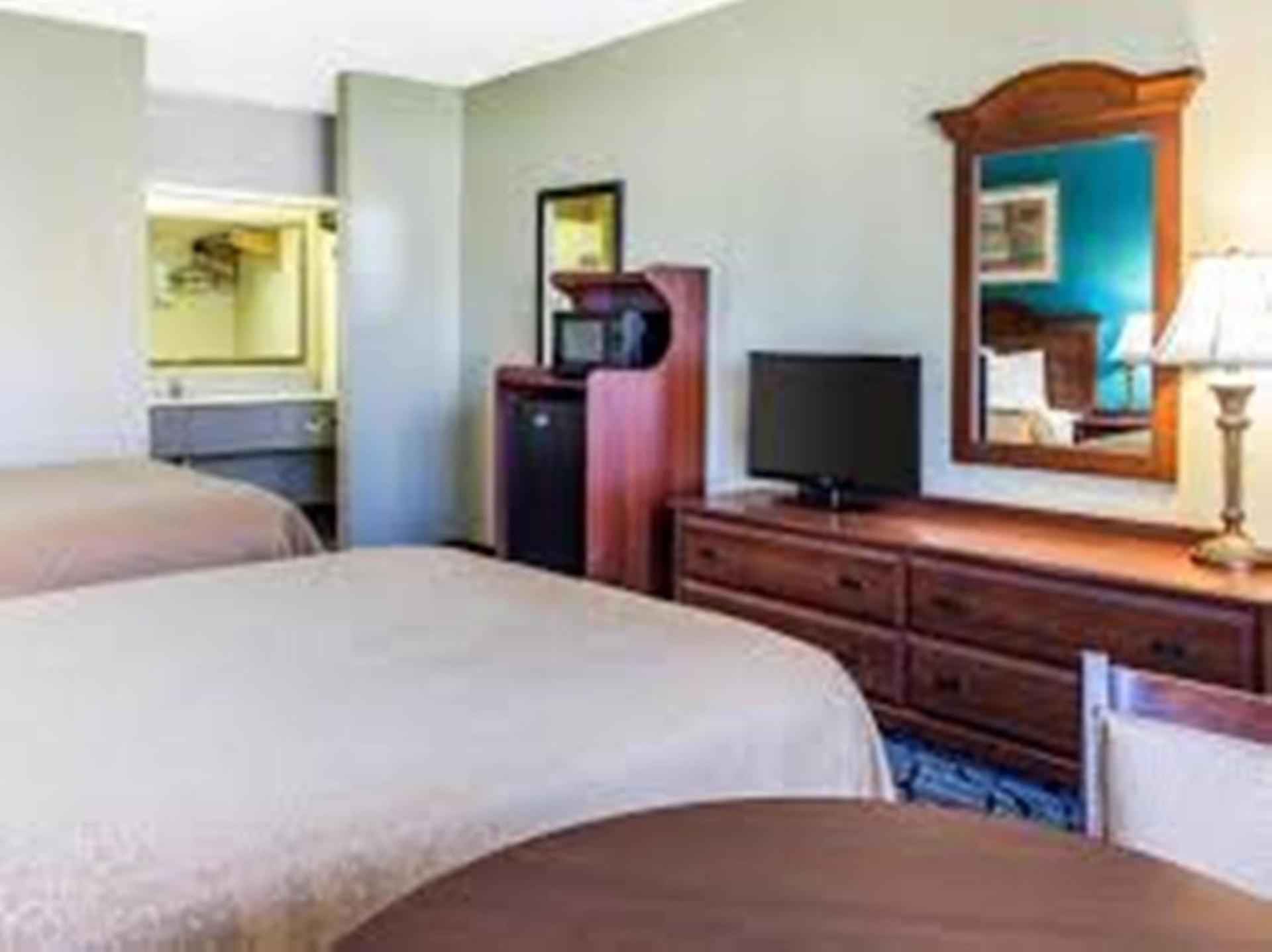 Baymont by Wyndham Walterboro photo 4