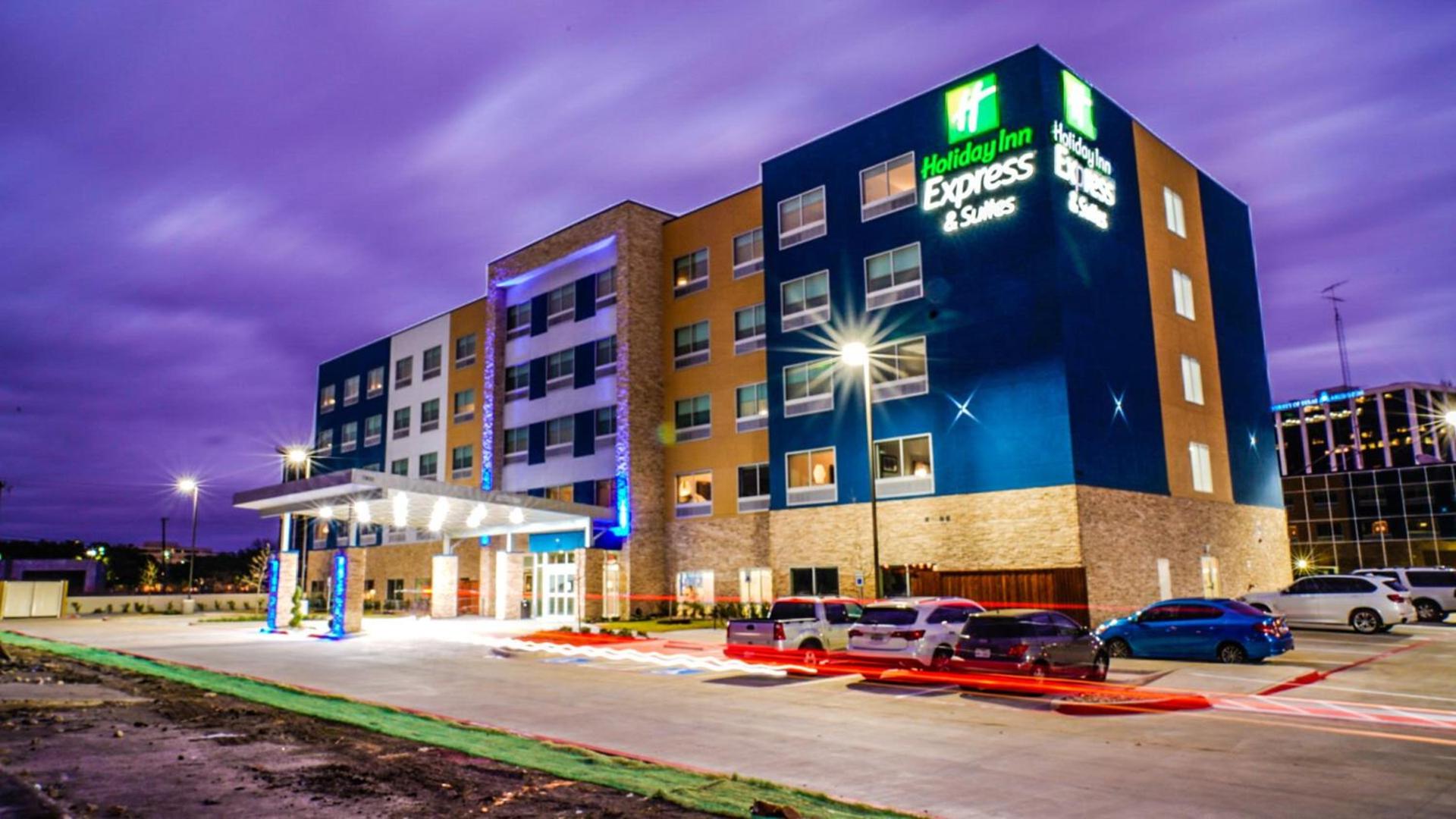 Holiday Inn Express & Suites - Dallas Market Center by IHG photo 1