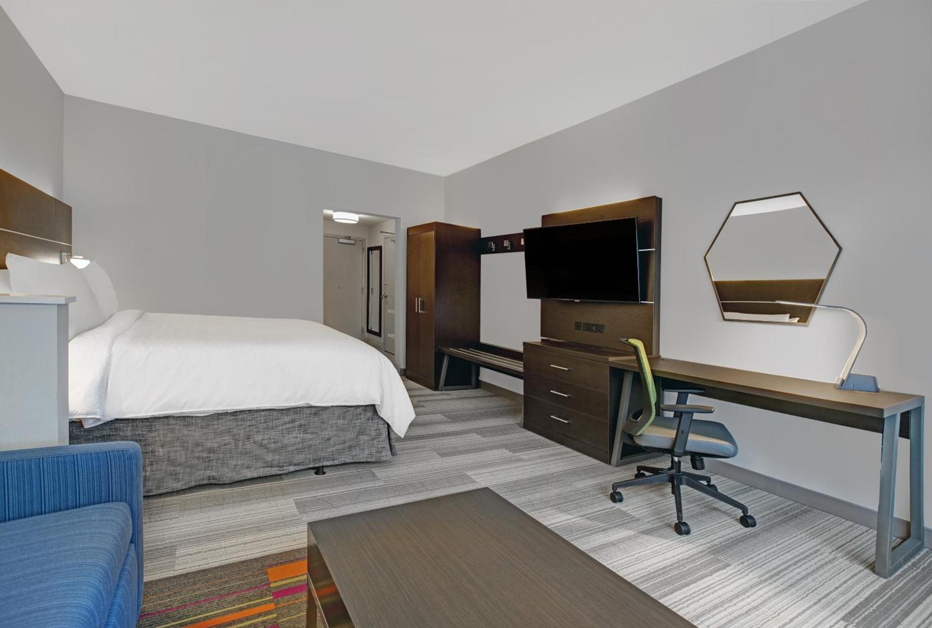 Holiday Inn Express - Milwaukee Downtown by IHG photo 83