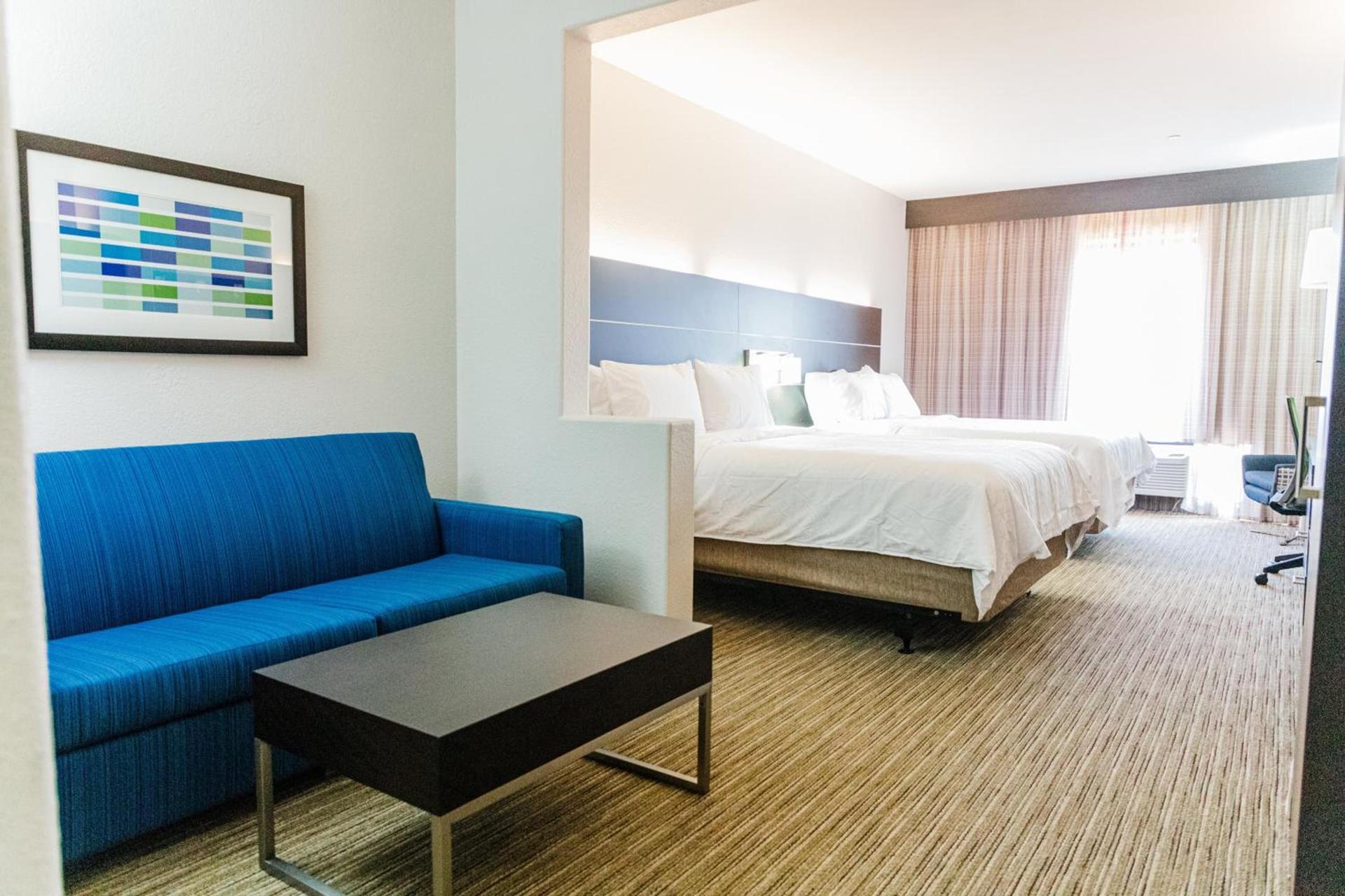 Holiday Inn Express Hotel & Suites Greenville by IHG photo 82