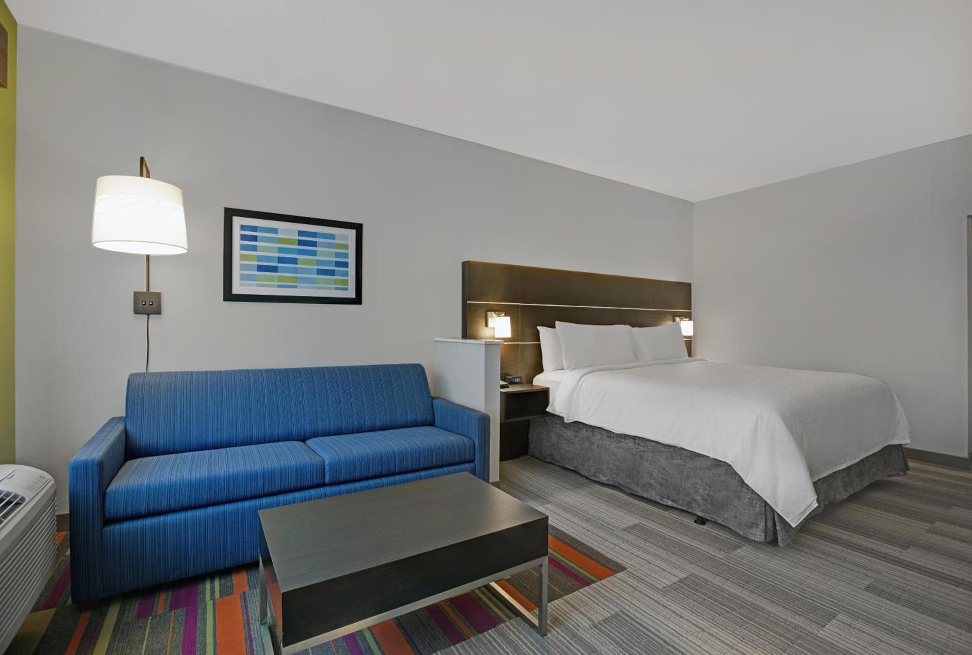 Holiday Inn Express - Milwaukee Downtown by IHG photo 81