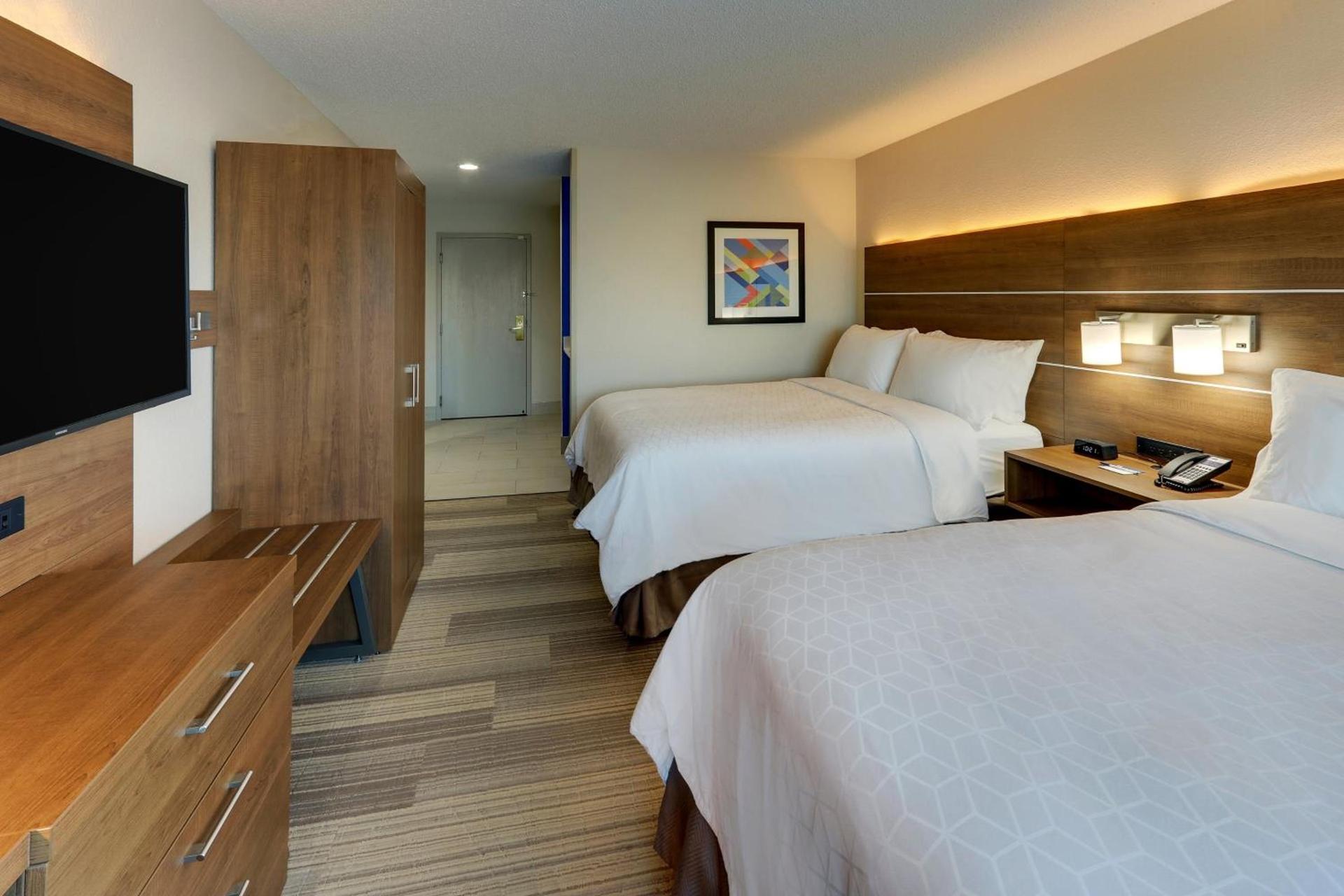 Holiday Inn Express - Cincinnati North - Monroe by IHG photo 16