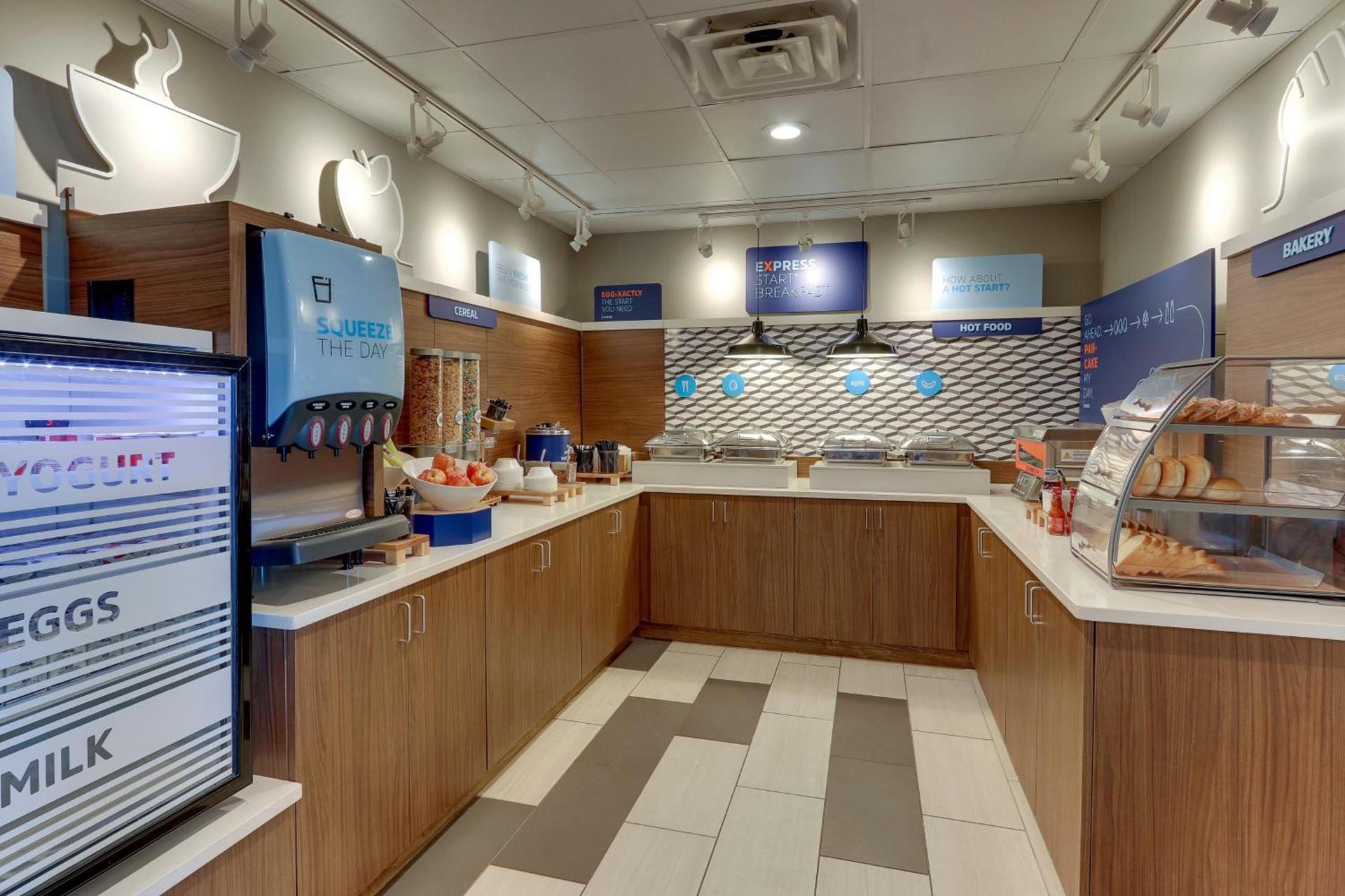 Holiday Inn Express - Cincinnati North - Monroe by IHG photo 29