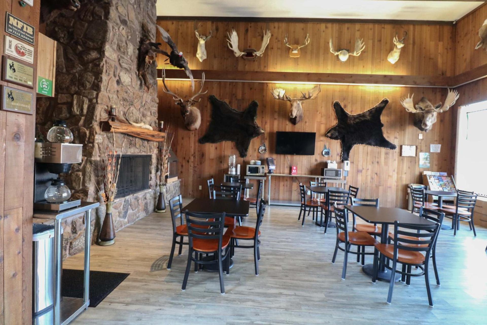 Bear Lodge Motel photo 5