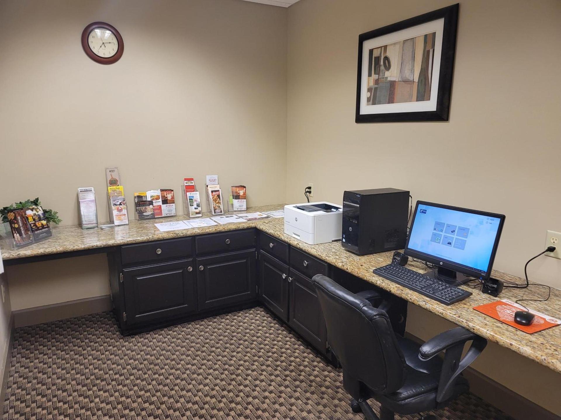 Holiday Inn Express Bloomington West by IHG photo 33