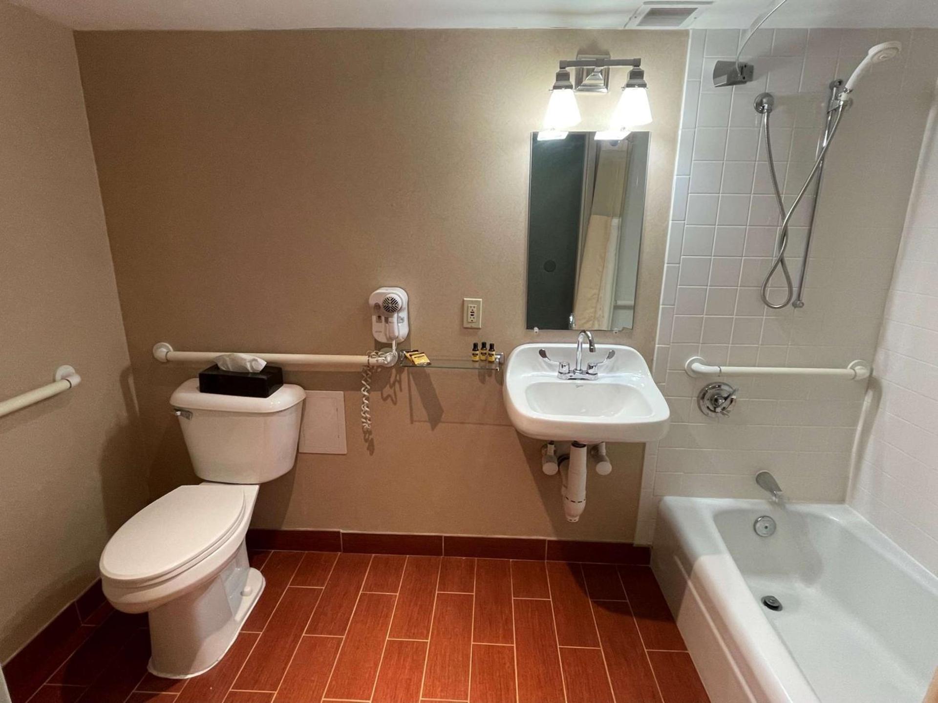 Best Western Plus Waterville Grand Hotel photo 21