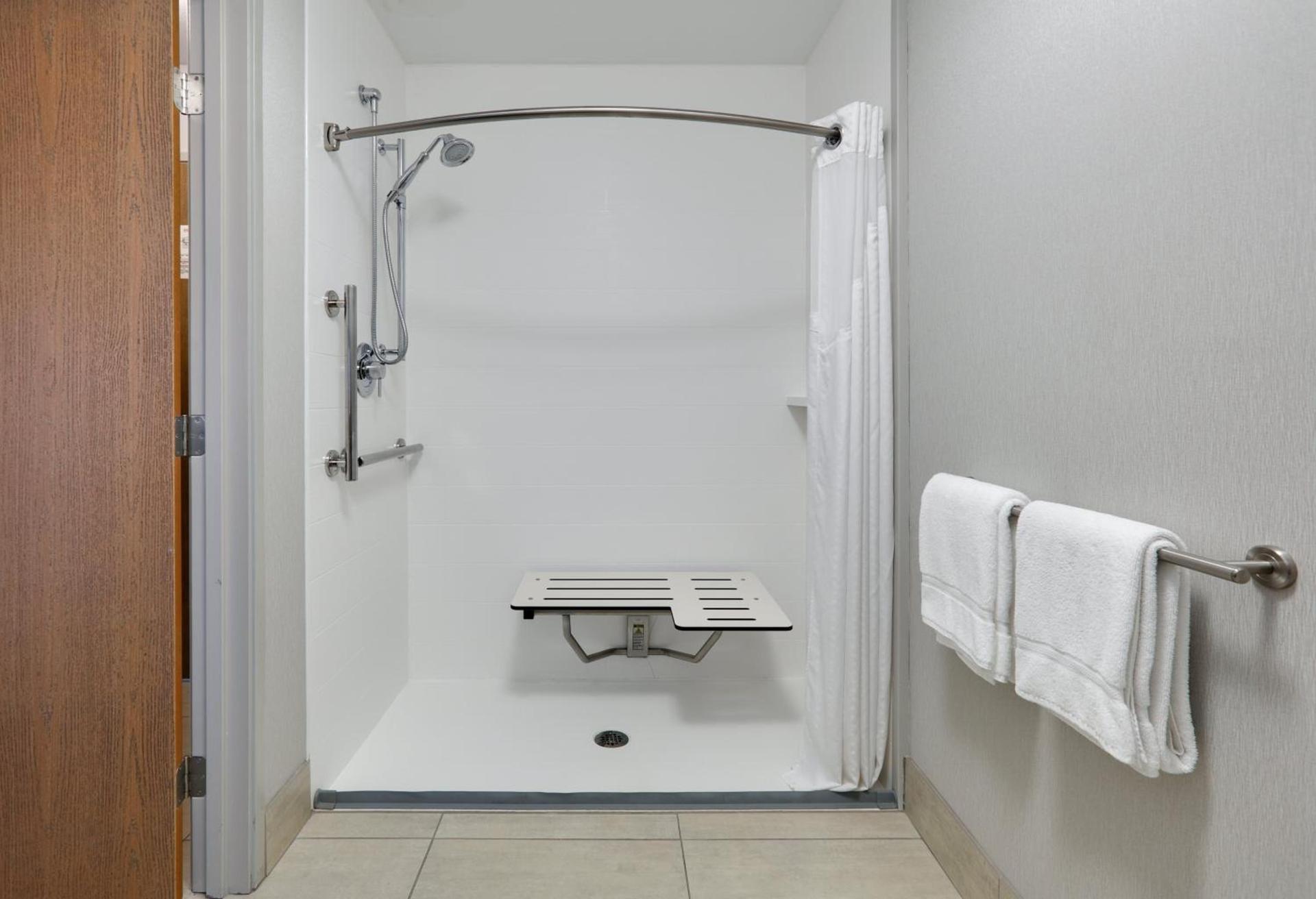 Holiday Inn Express Scottsbluff - Gering by IHG photo 30