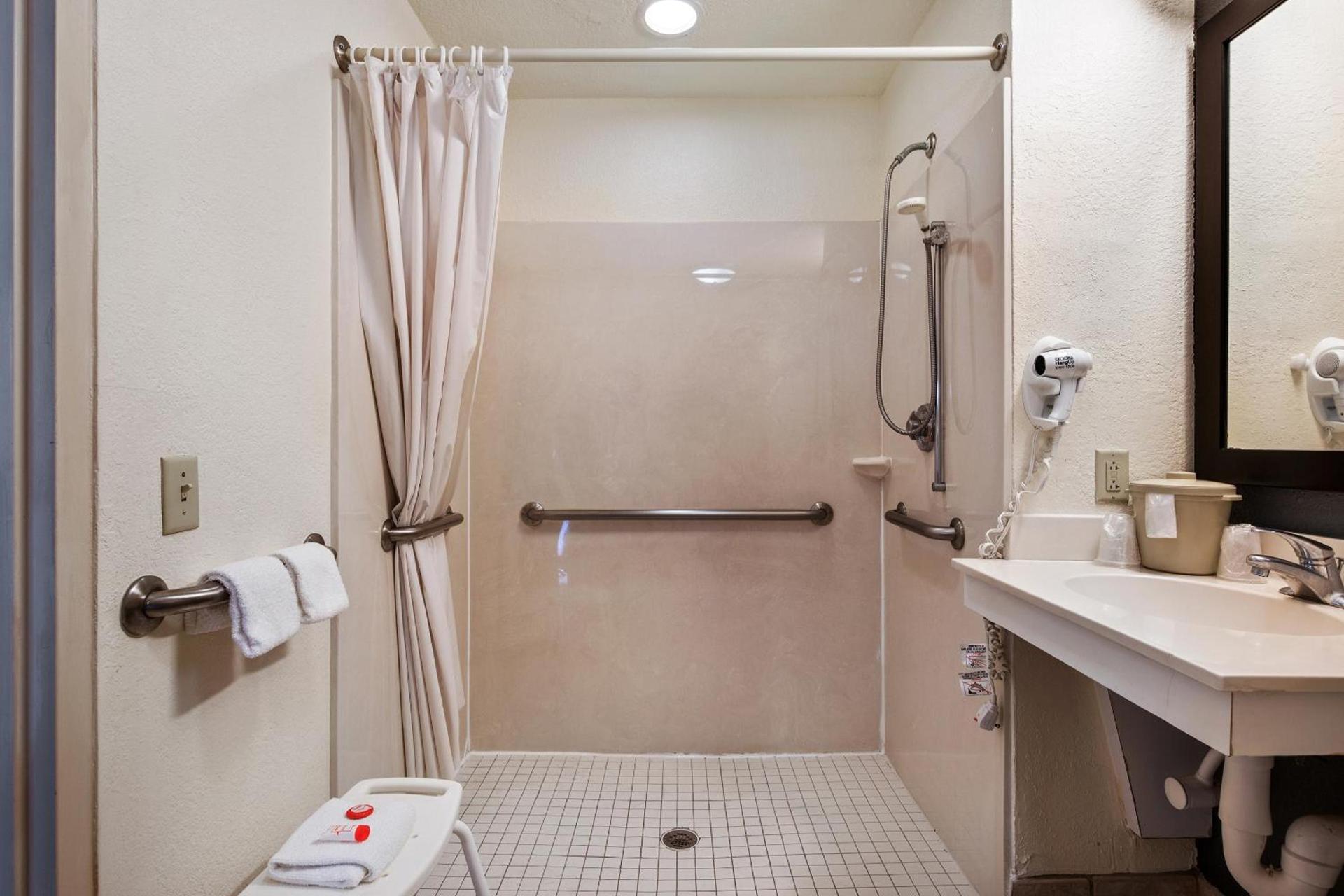 Suburban Studios Orlando - Ocoee-Winter Garden photo 41