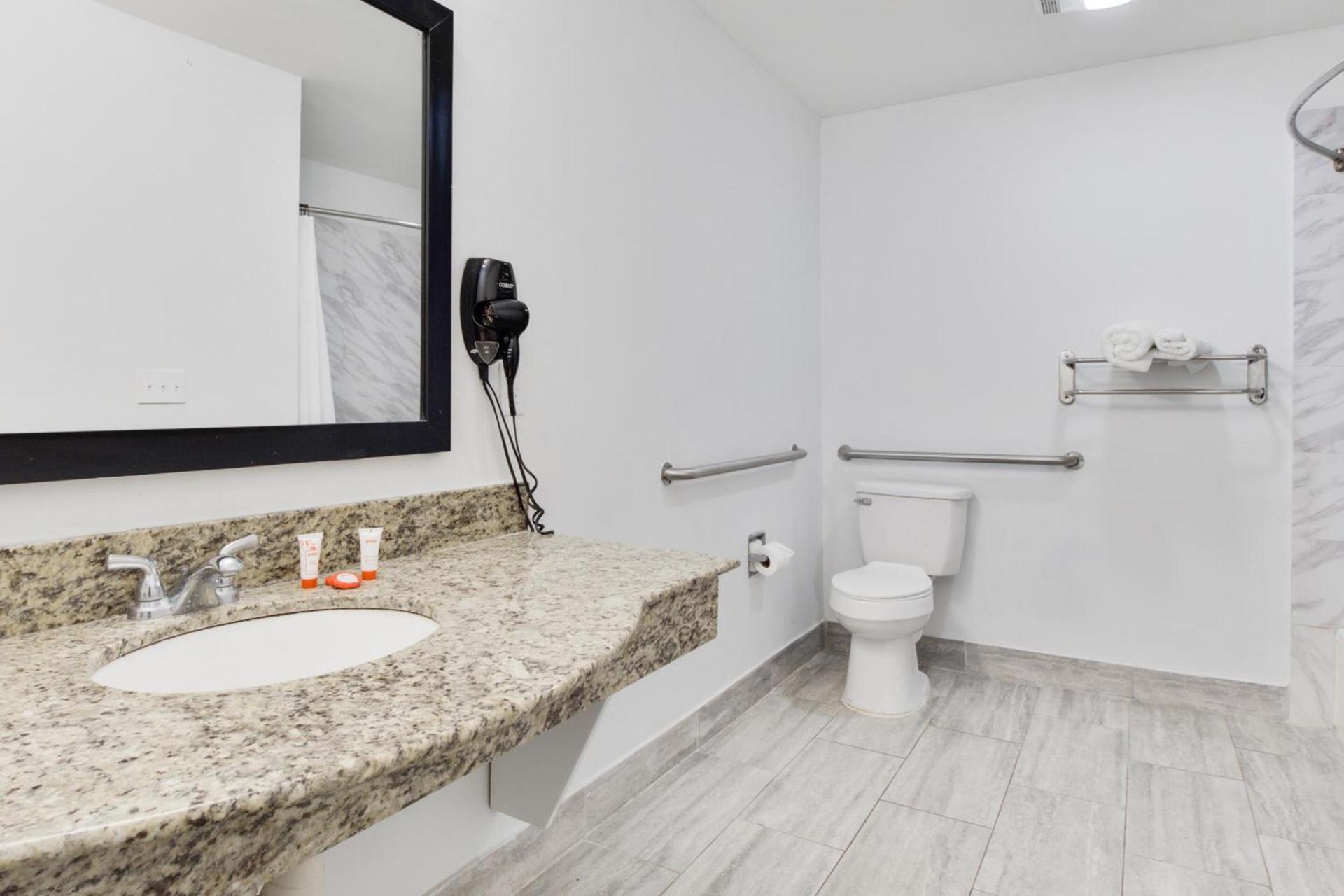 OYO Hotel Ingleside TX photo 36