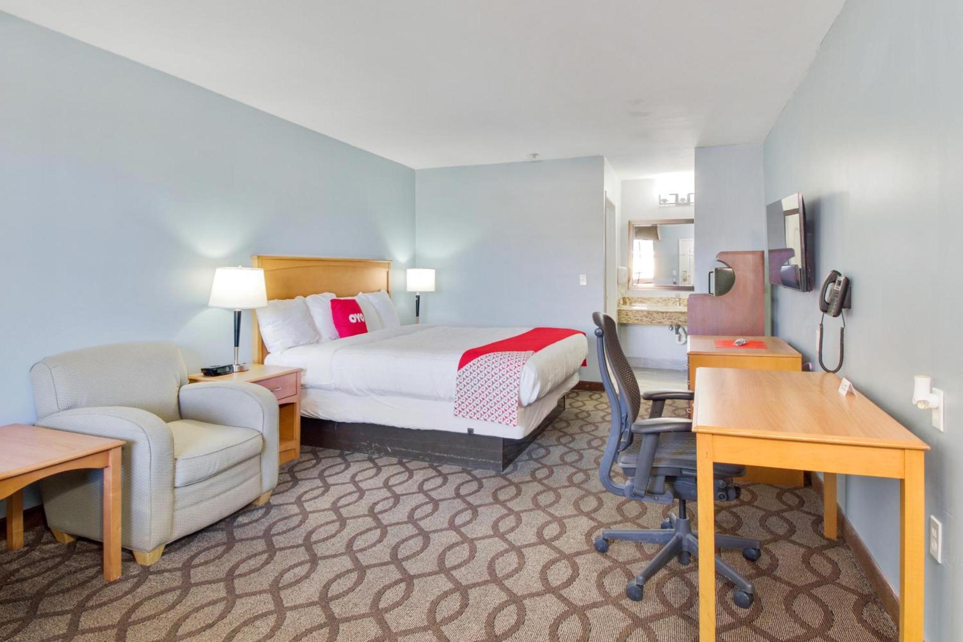 OYO Hotel Ingleside TX photo 12